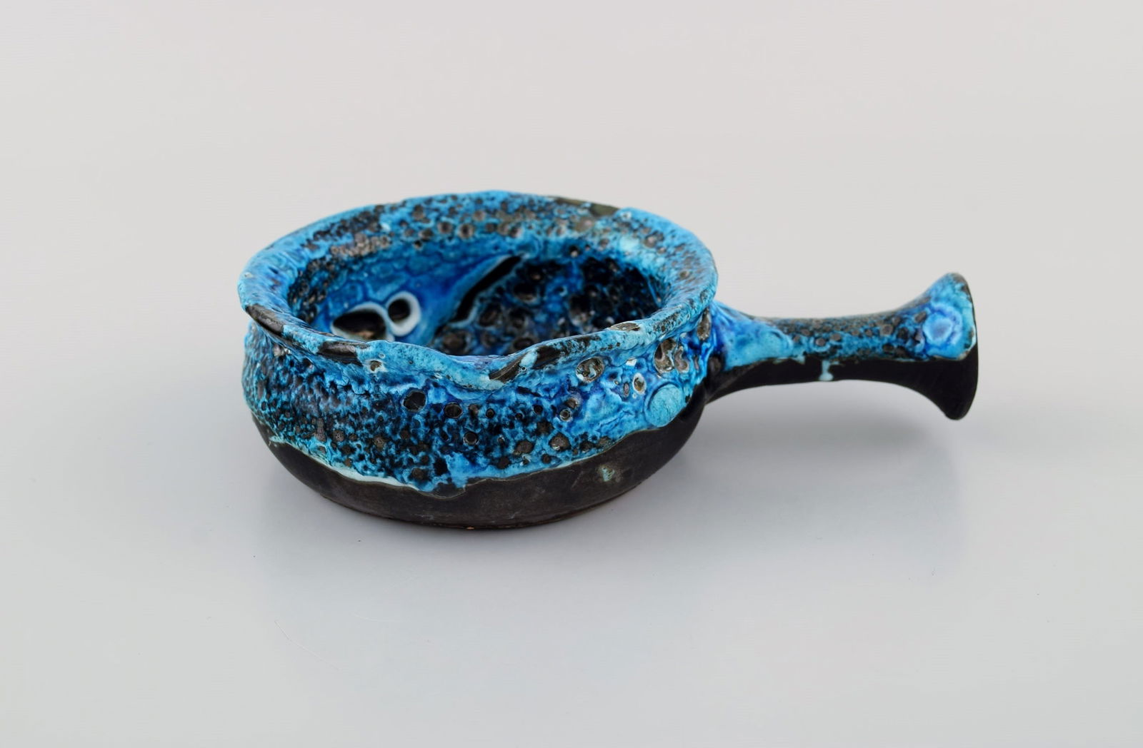 French ceramist. Six tapas bowls in glazed stoneware. Beautiful glaze in azure shades. Unique, - 2