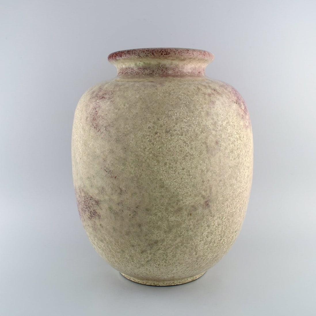 Richard Uhlemeyer, Germany. Large vase in glazed ceramics. Beautiful speckled glaze in sand and - 3