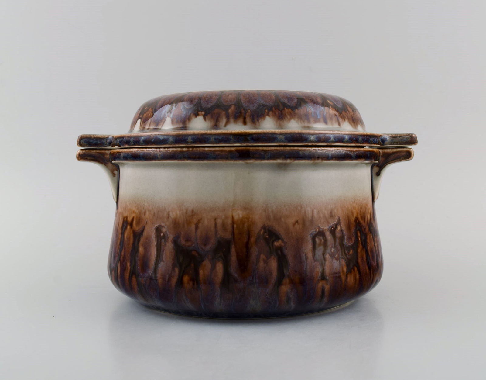 Bing & Grøndahl Mexico dinner service. Lidded bowl, jug and bowl in glazed stoneware. Danish - 3