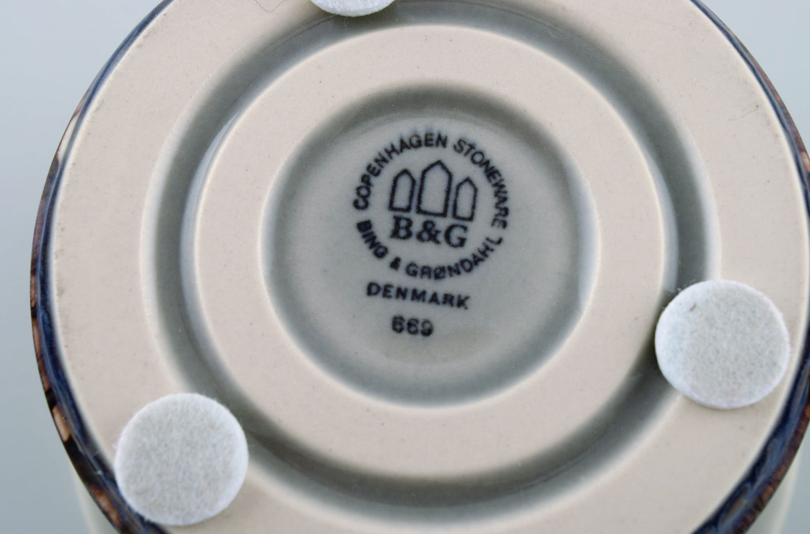 Bing & Grøndahl Mexico dinner service. Lidded bowl, jug and bowl in glazed stoneware. Danish - 6