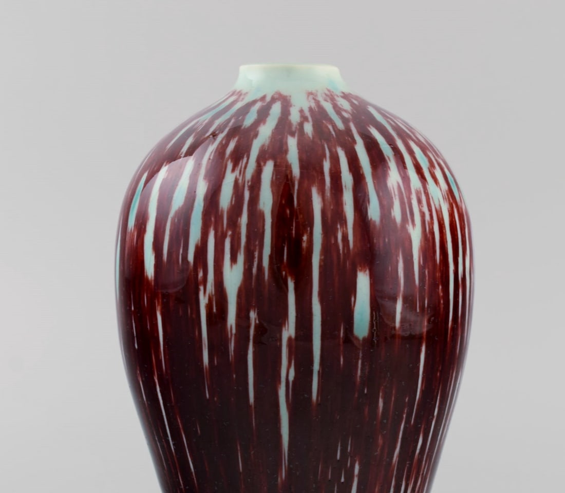 Isak Isaksson, Swedish ceramicist. Unique vase in glazed ceramics. Beautiful glaze in turquoise and - 5