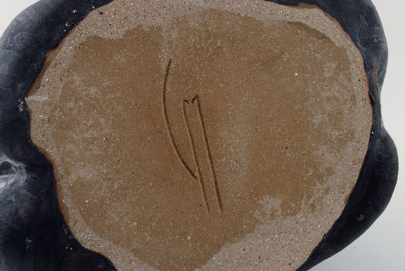 Christina Muff, Danish contemporary ceramicist (b. 1971). Large sculptural unique vase in glazed - 7