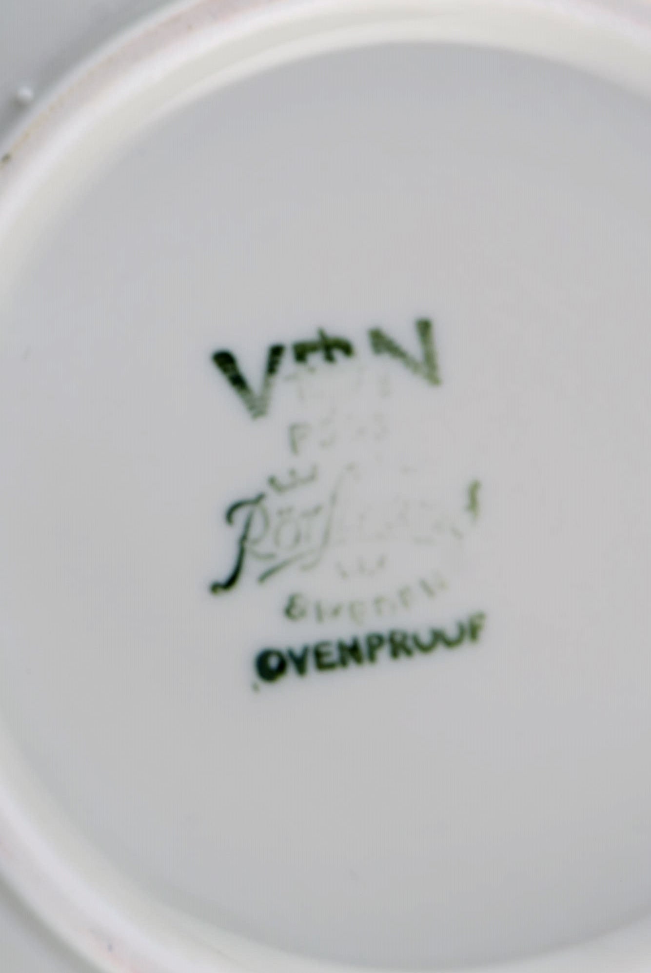 Hertha Bengtson (1917-1993) for Rörstrand. Koka bowl and sauce jug in glazed stoneware. 1960s. - 4