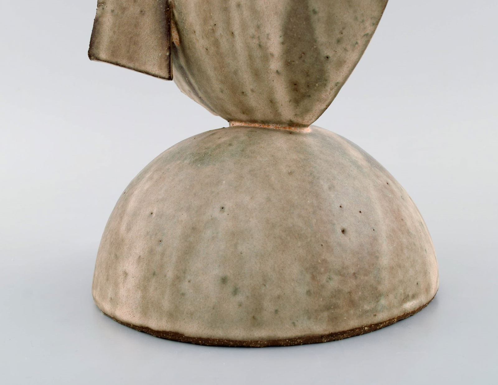 Christina Muff, Danish contemporary ceramicist (b. 1971). Large unique cubist sculpture in glazed - 9