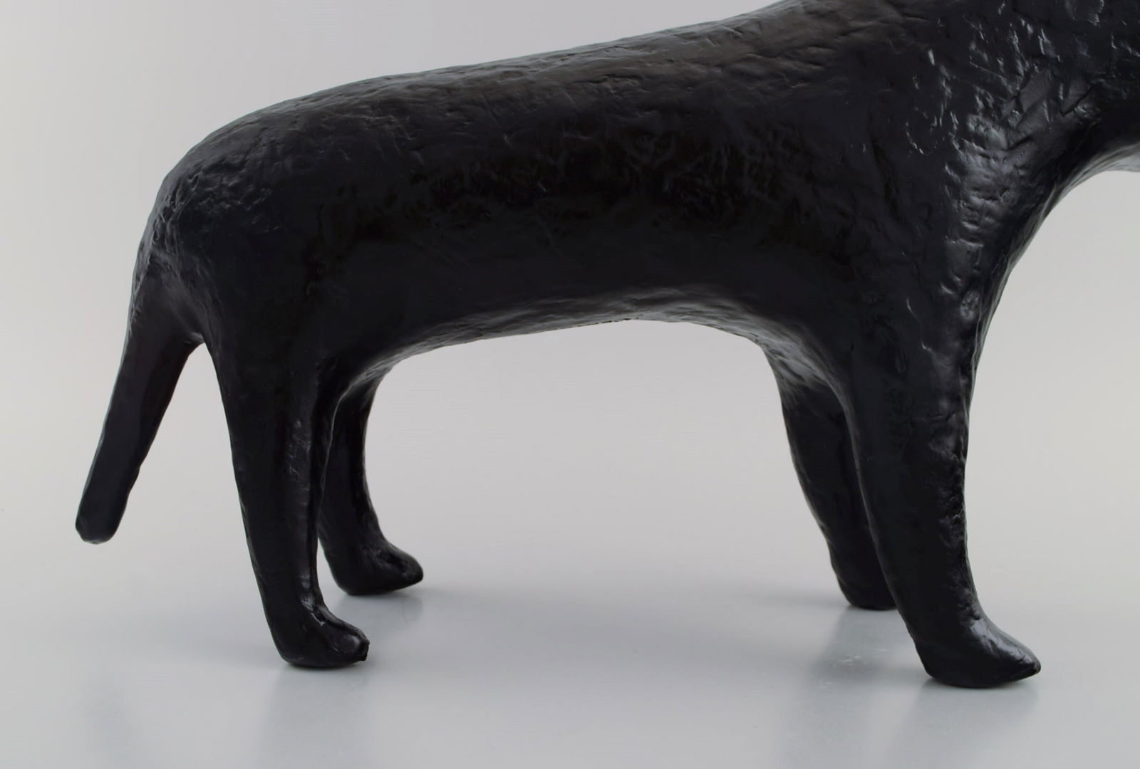 Unknown french designer. Large sculpture in black glazed stoneware. English bull terrier. Late 20th - 9