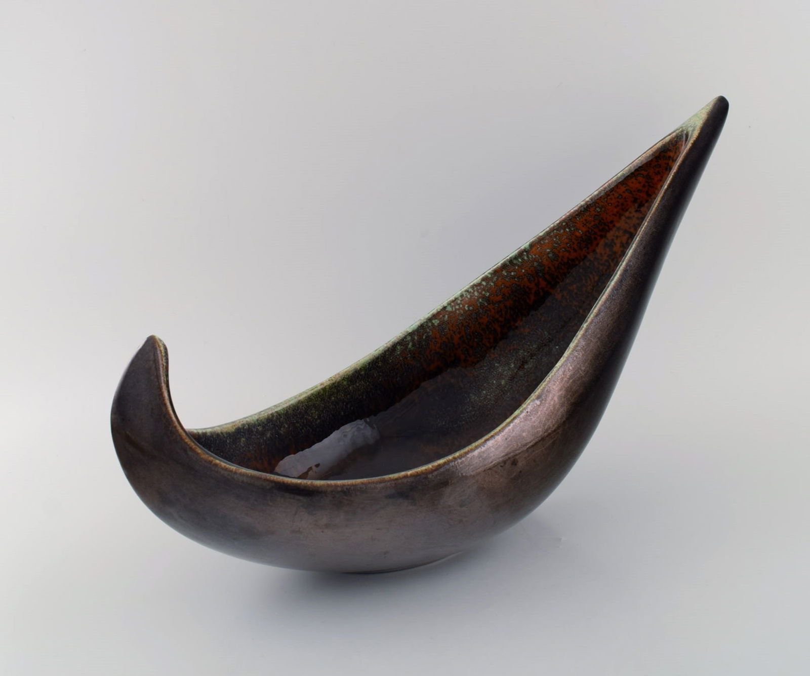 Maxime Fillon (1920-2003), France. Giant freeform bowl in glazed stoneware. Mid-20th century. - 4