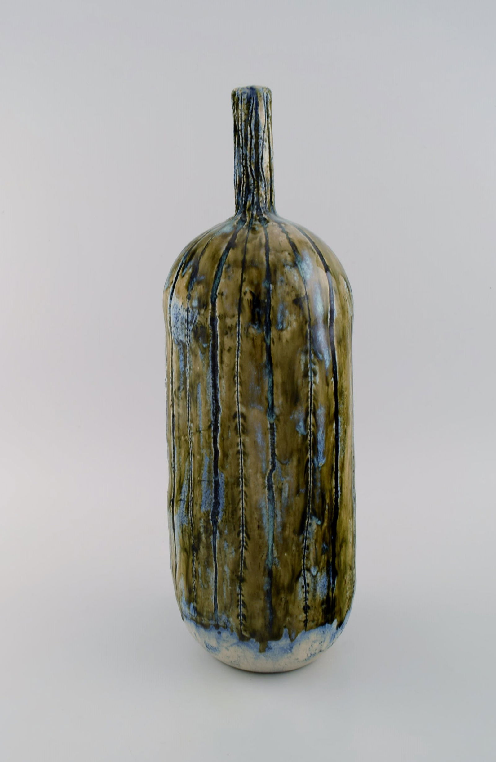 Dorte Sandal (b. 1955), Denmark. Large unique vase in glazed stoneware. Beautiful glaze in - 3