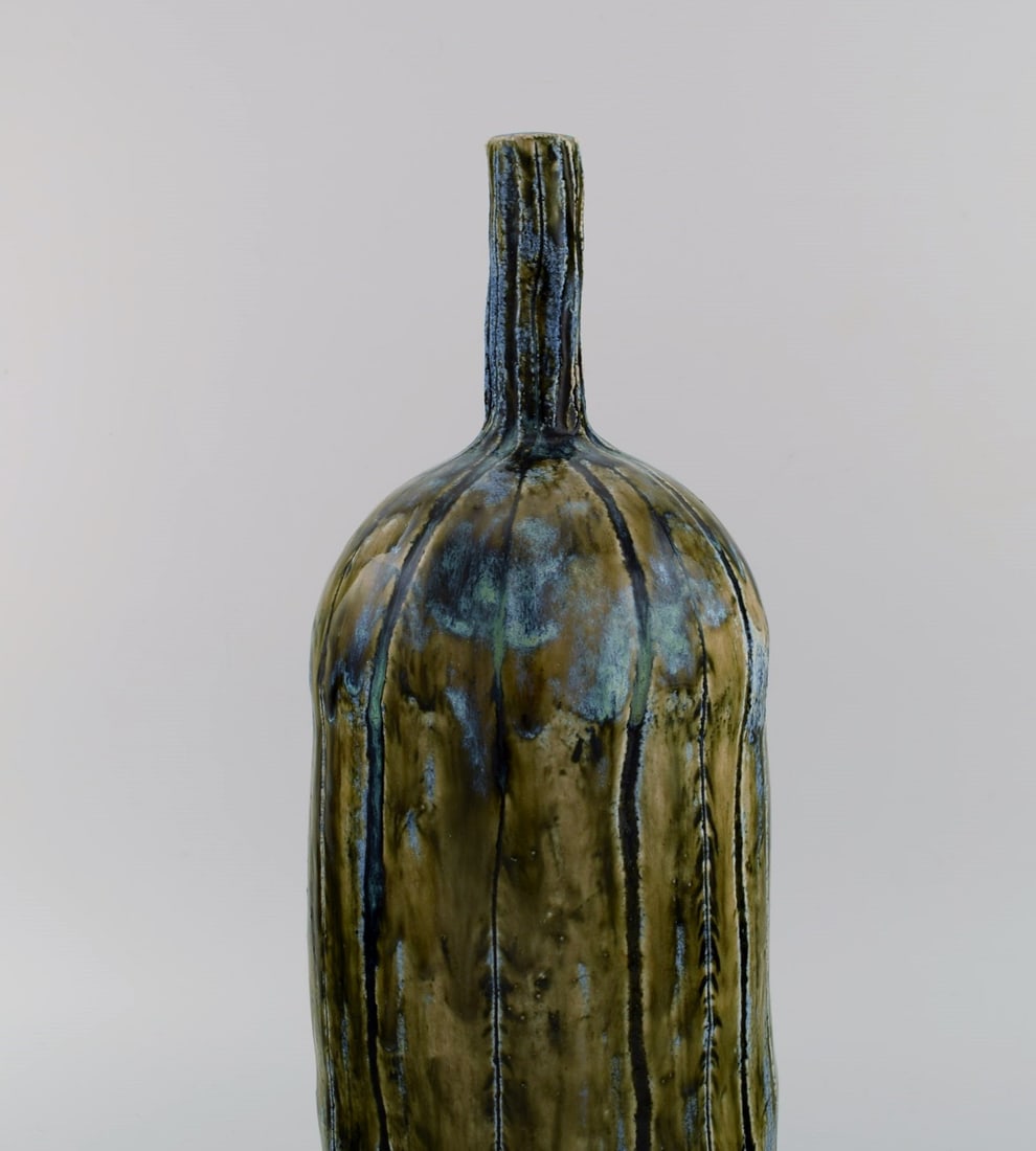 Dorte Sandal (b. 1955), Denmark. Large unique vase in glazed stoneware. Beautiful glaze in - 5
