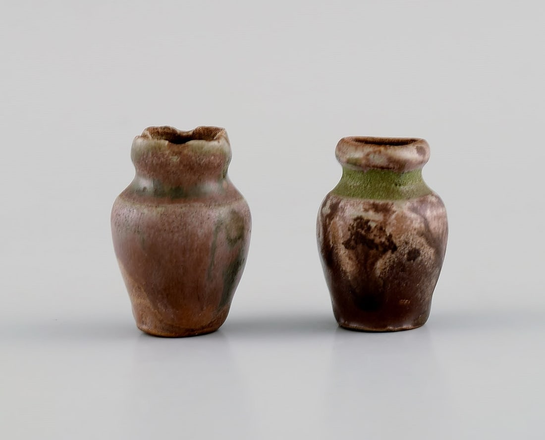 Six Belgian miniature vases in glazed ceramics. Mid-20th century. - 3