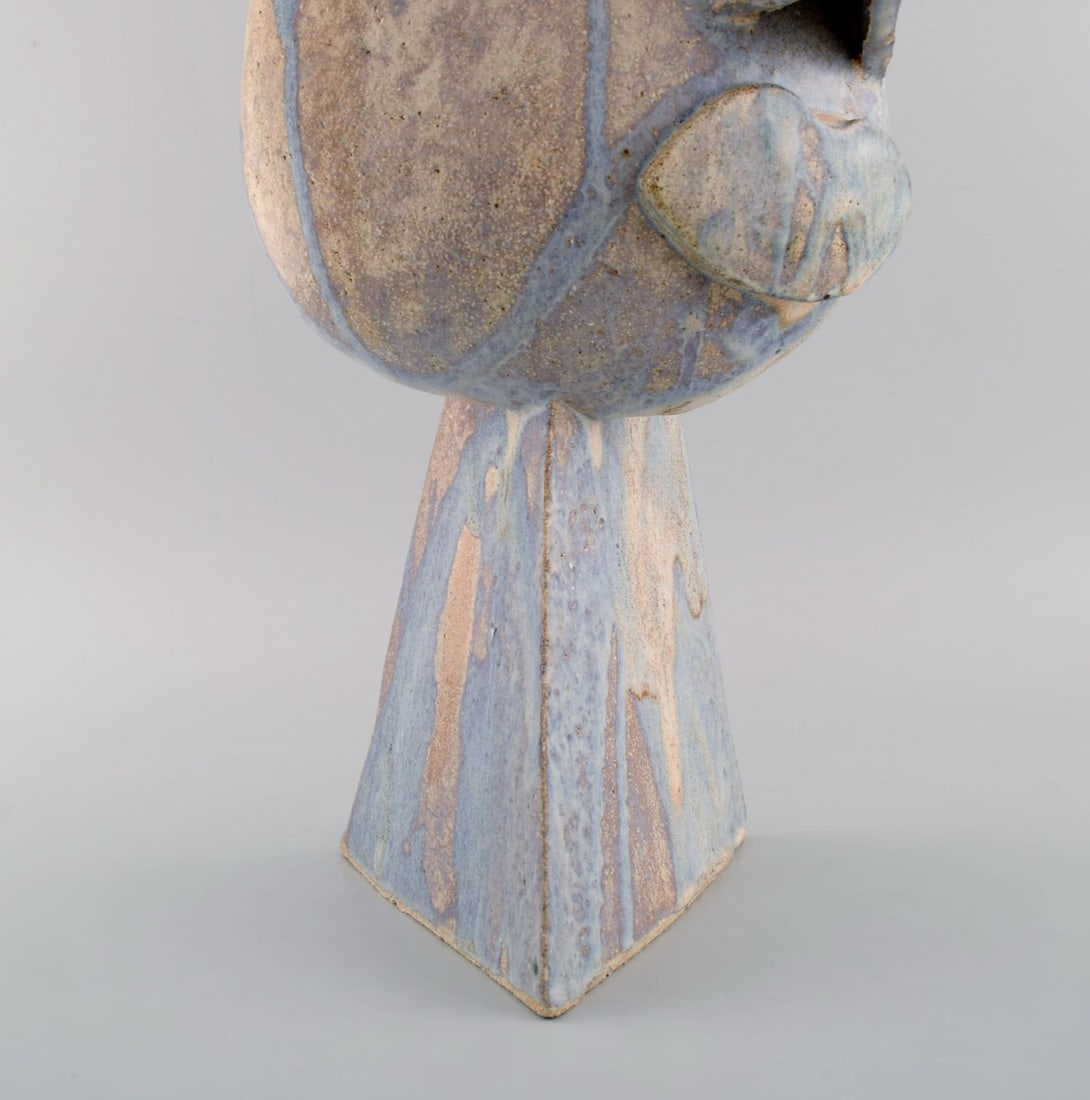 Christina Muff, Danish contemporary ceramicist (b. 1971). Large cubist unique sculpture in golden - 9