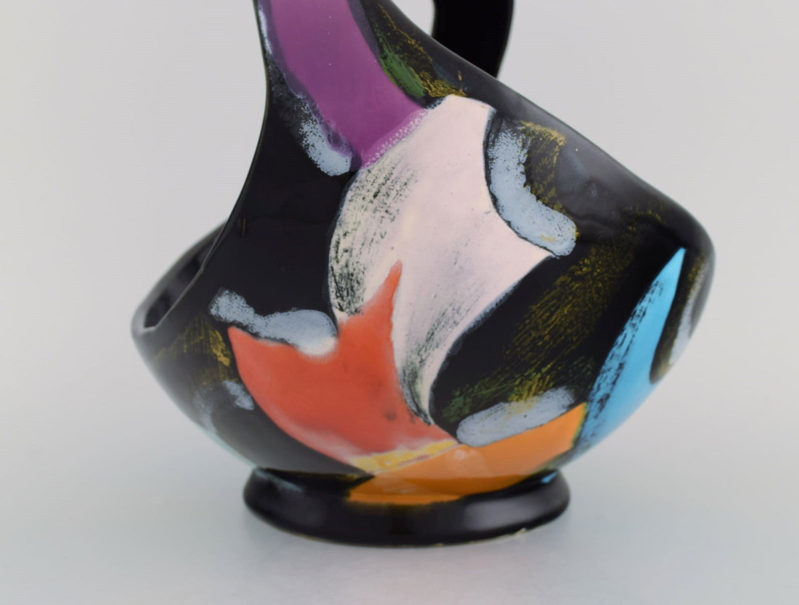 Longwy, France. Equinoxe basket in glazed ceramics. Abstract polychrome decoration on black - 5