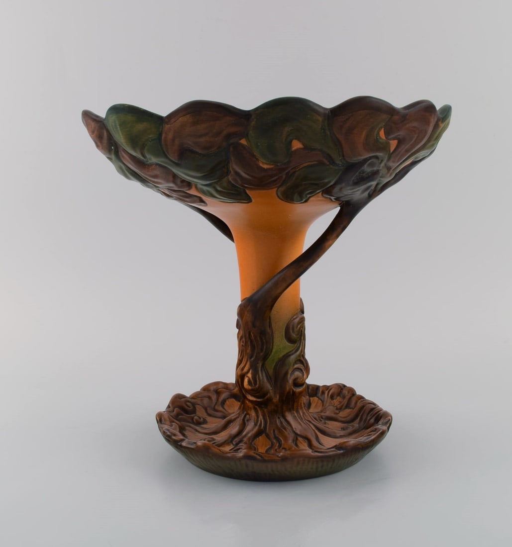 Ipsen's, Denmark. Large and rare art nouveau compote in glazed ceramics shaped like a tree. 1920s. - 2