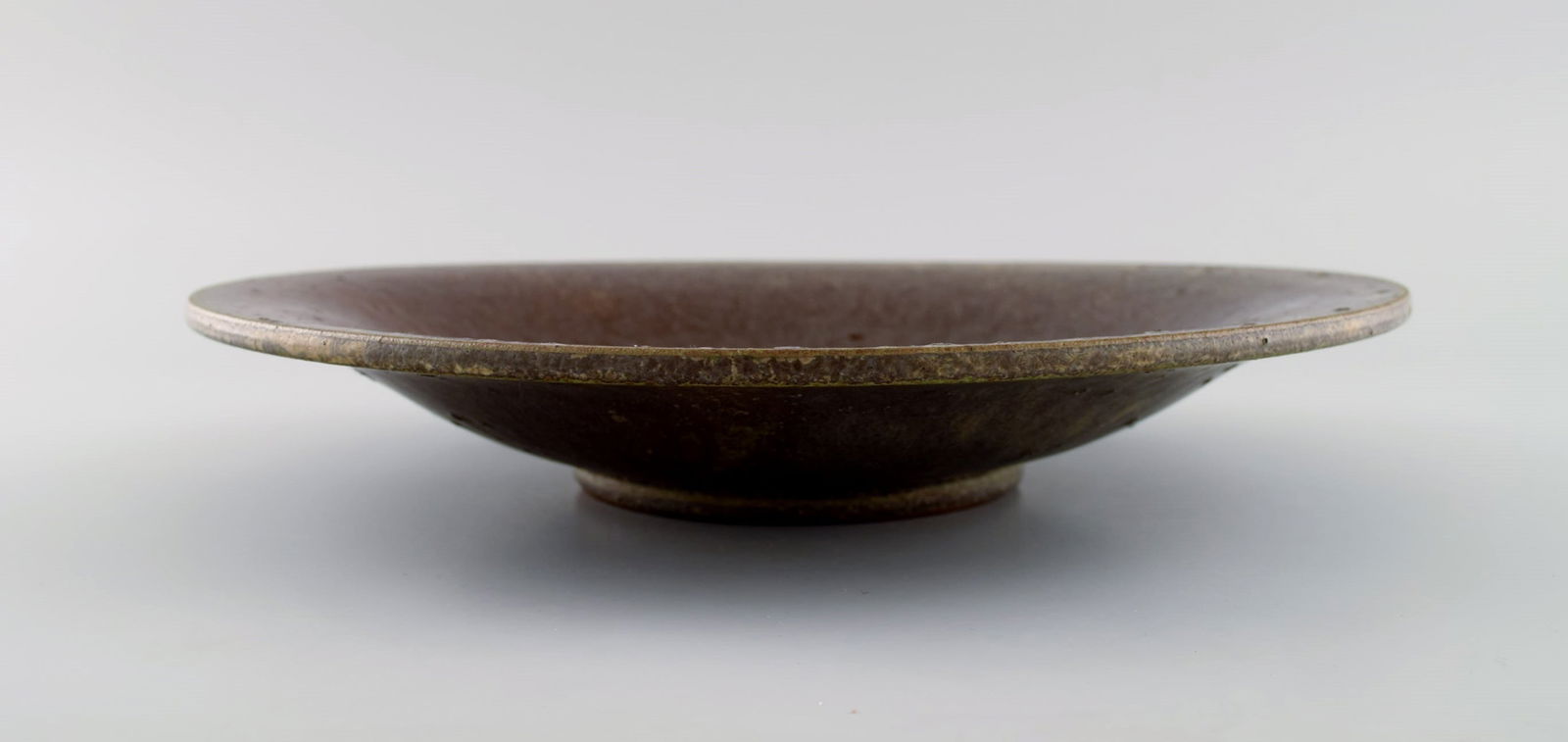 Arne Bang (1901-1983), Denmark. Round bowl / dish in glazed ceramics. Model number 50. 1940s / 50s. - 3