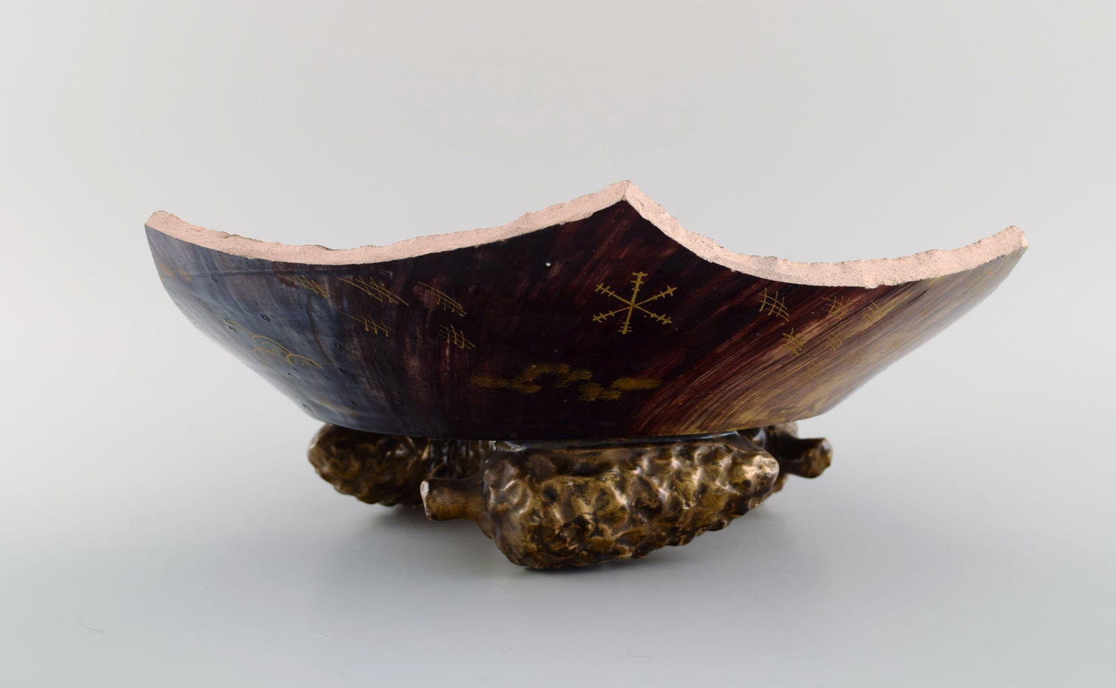 Emile Gallé for St. Clement, Nancy. Antique art nouveau bowl in hand-painted faience with feet - 2