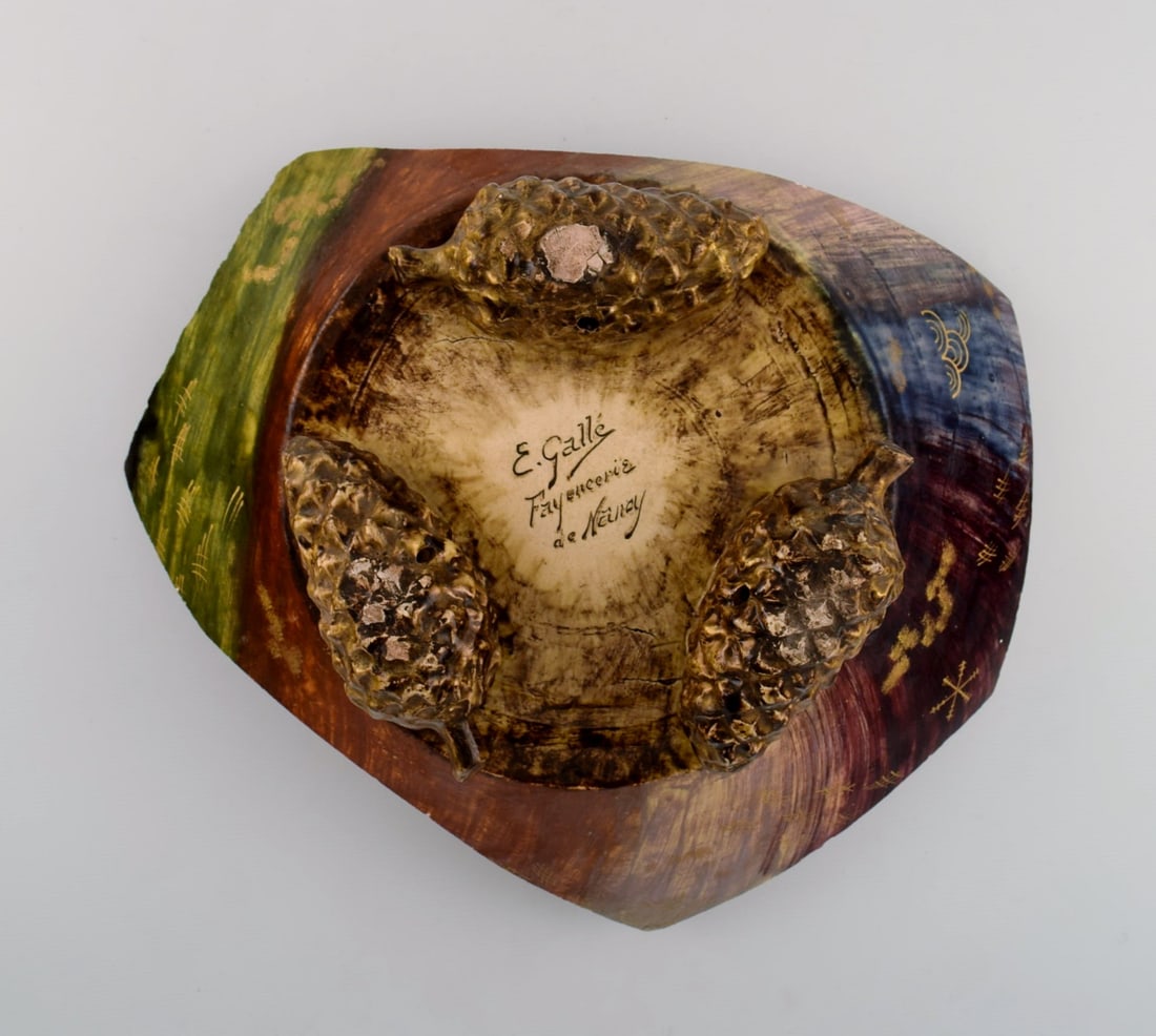 Emile Gallé for St. Clement, Nancy. Antique art nouveau bowl in hand-painted faience with feet - 7