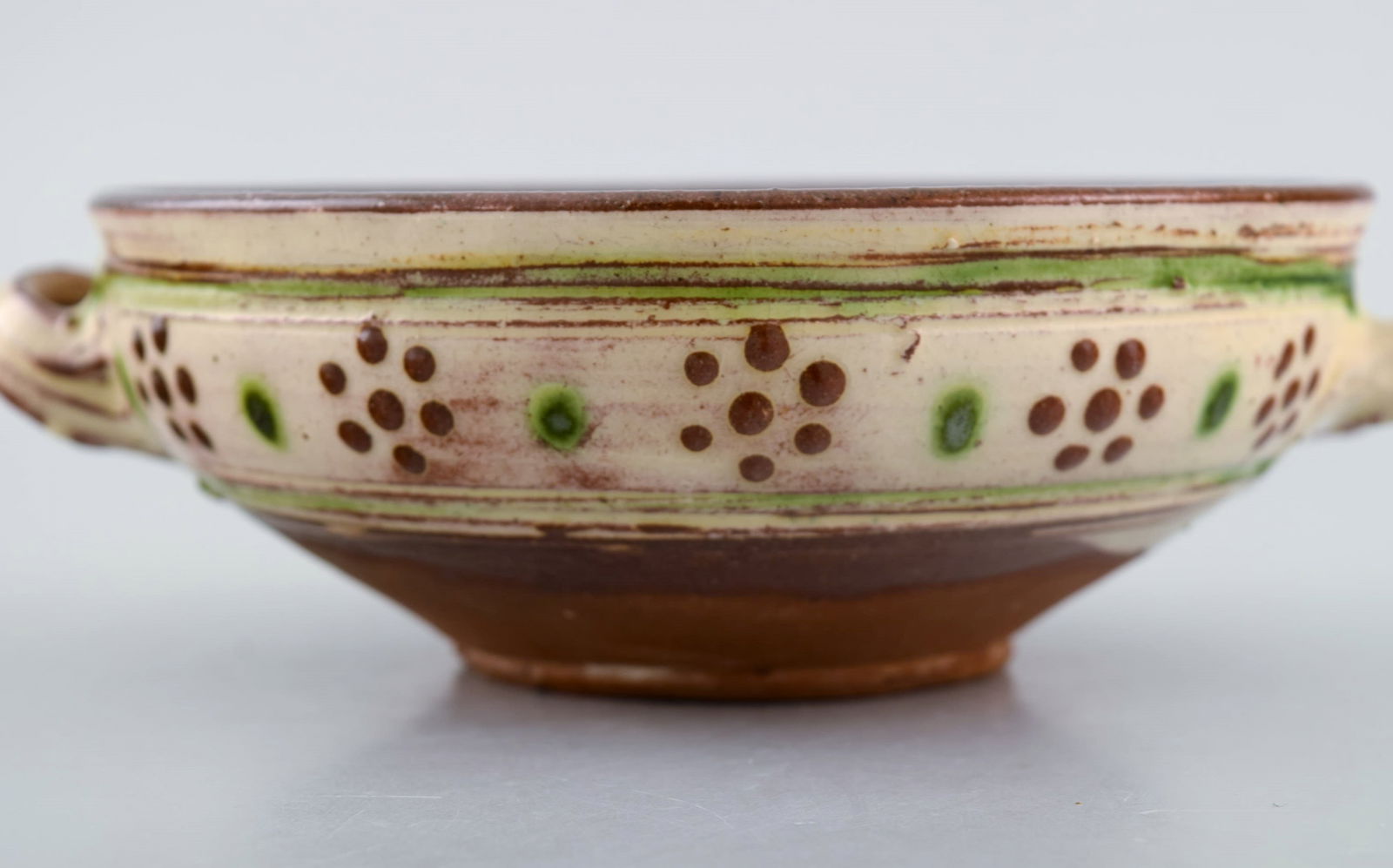 Gutte Eriksen (1918-2008), own workshop. Ear bowl with handles in glazed stoneware. Danish design, - 5