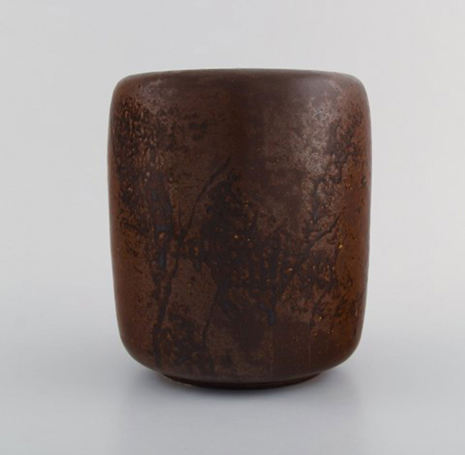 Arne Bang, Denmark. Jar in glazed ceramics. Beautiful glaze in brown shades. Mid-20th century. - 4