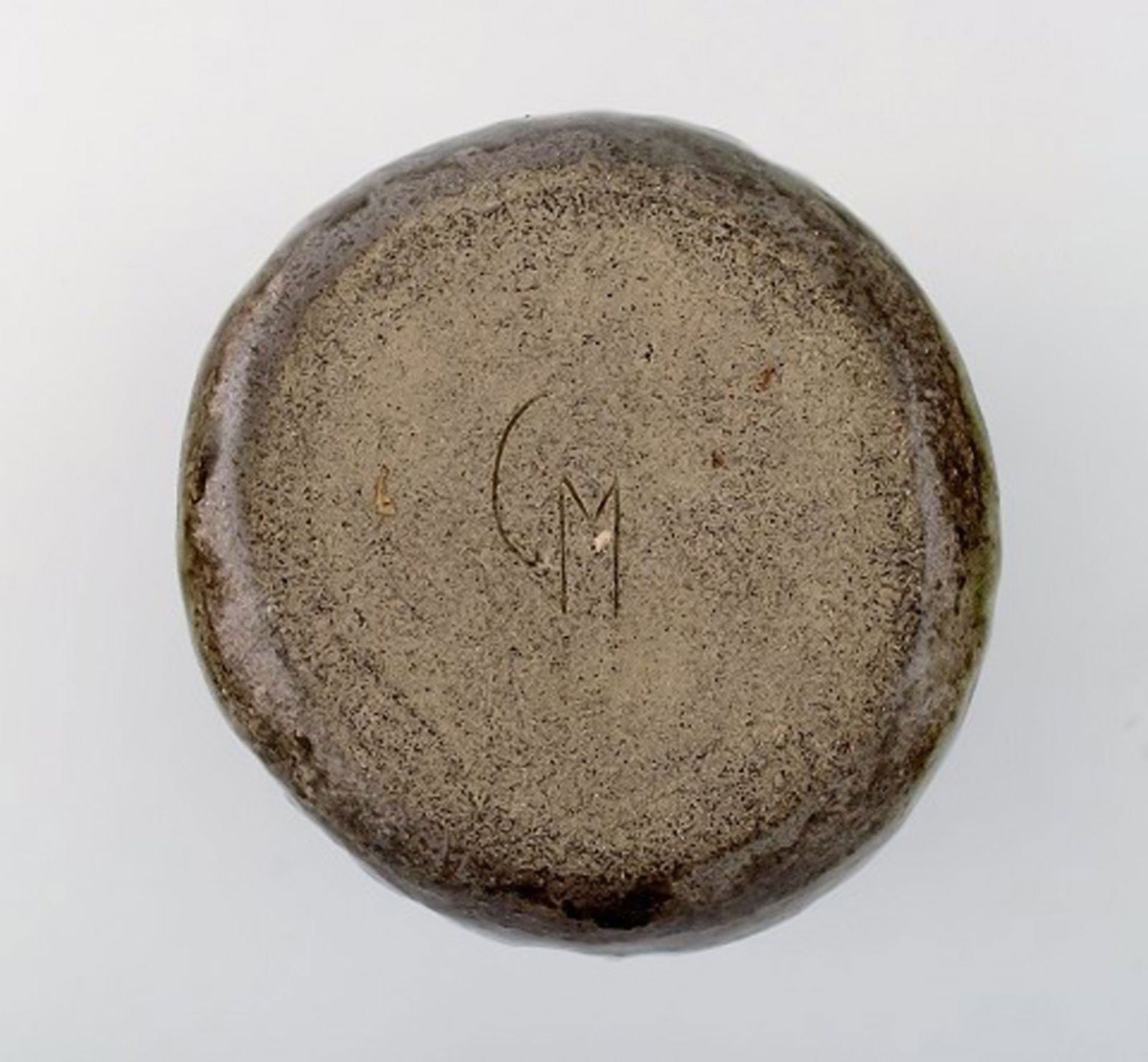 Christina Muff, Danish contemporary ceramicist (b. 1971). Medium sized vase made from dark grey - 4