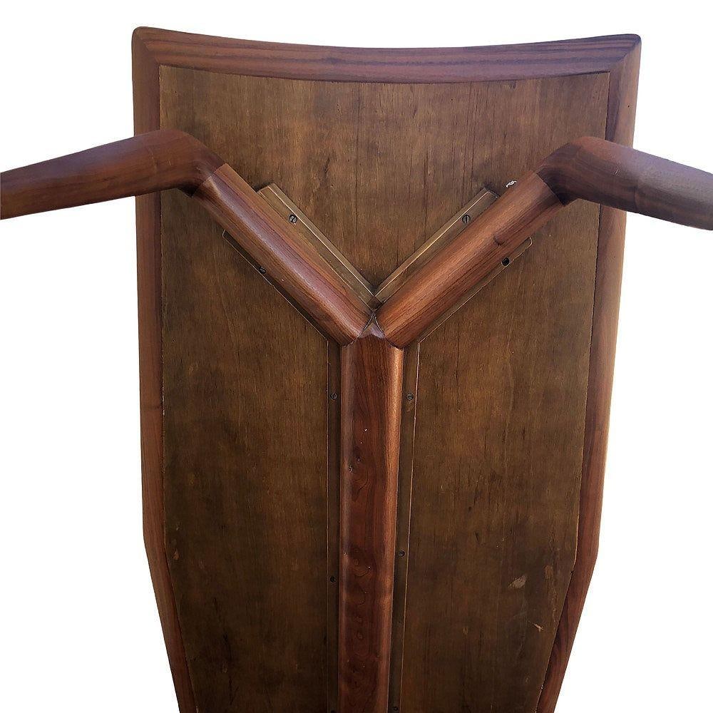 Mid-Century Walnut Dining Table by Maurice Bailey for Monteverdi Young - 17