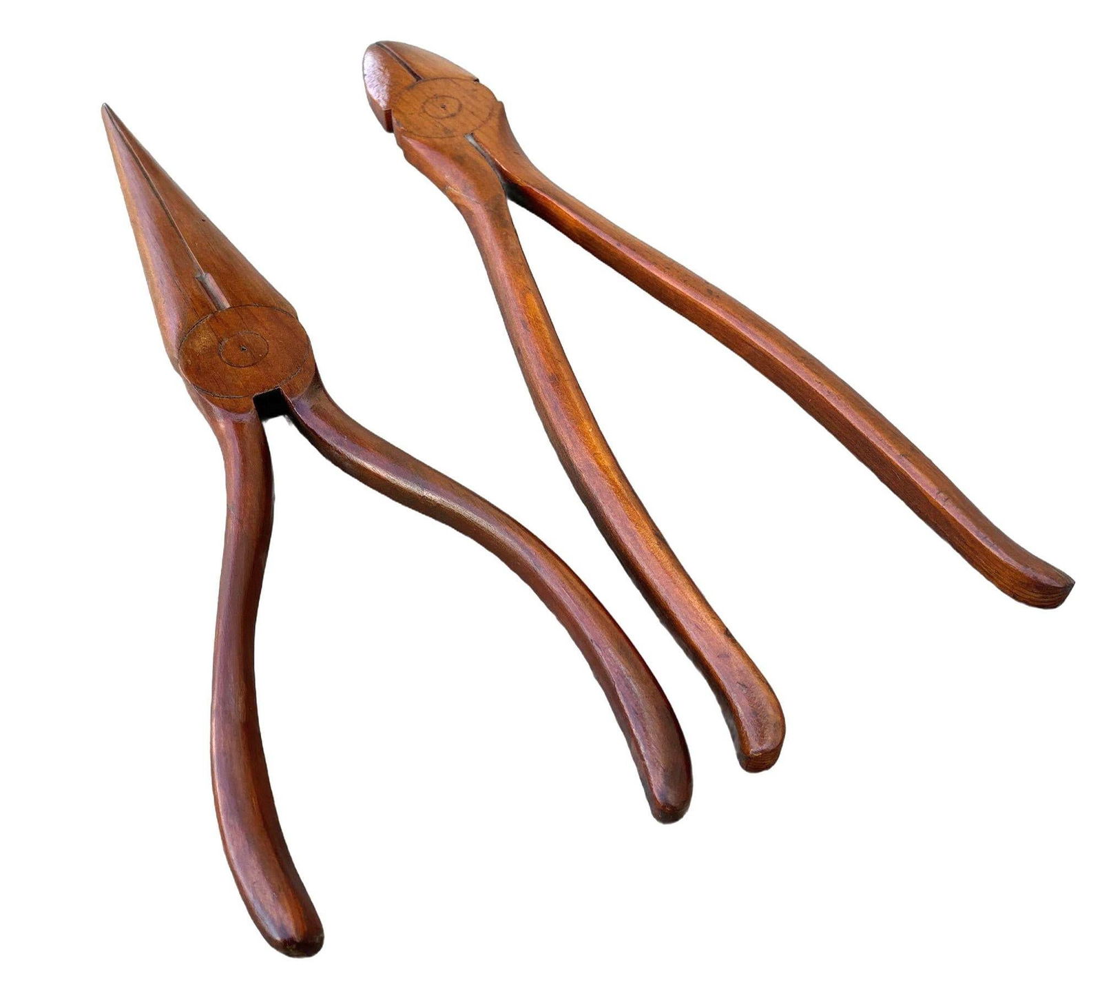 19" Rustic Edwardian Mahogany Needlenose and Cutting Pliers Wall Art - 5