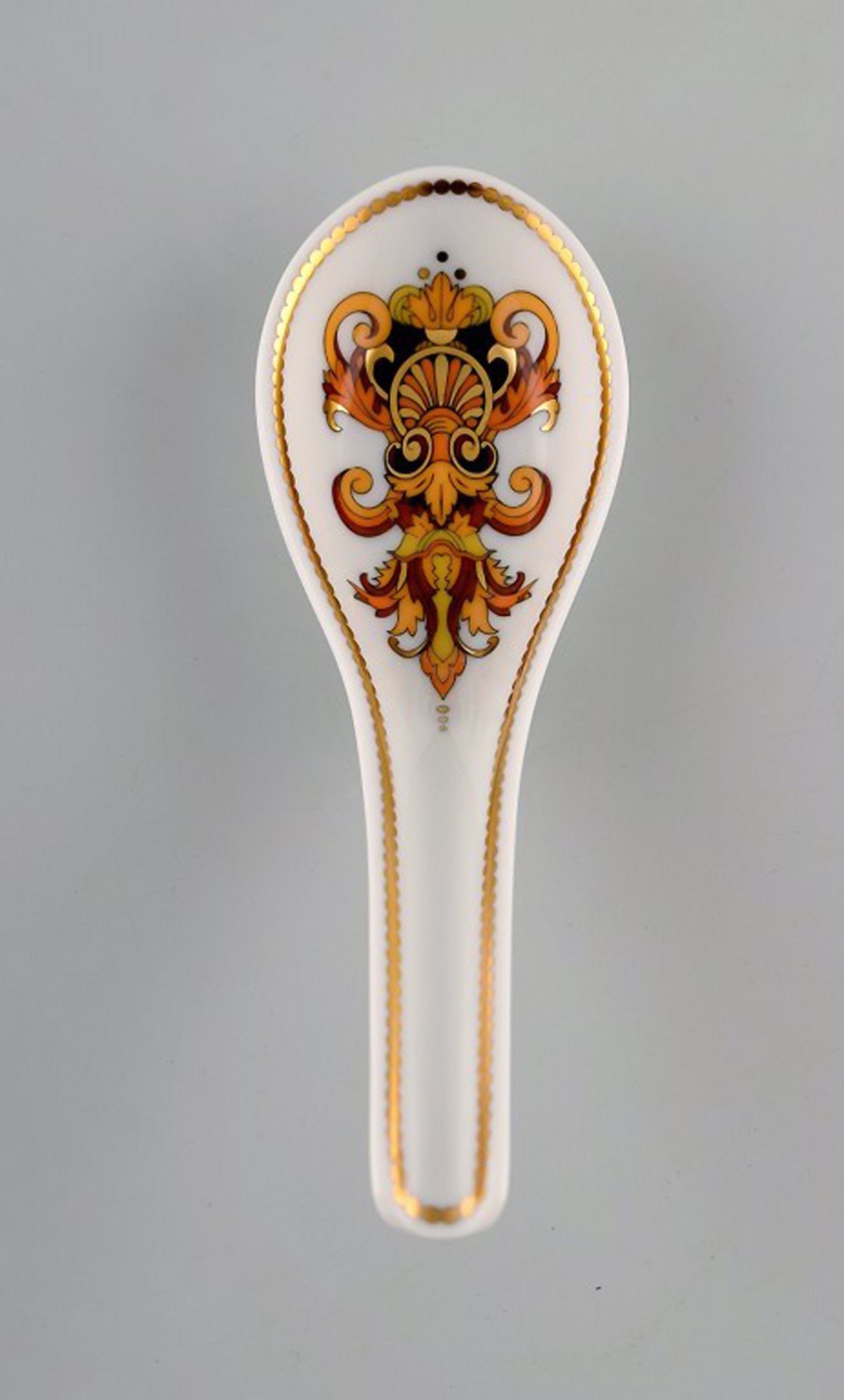 Gianni Versace for Rosenthal. "Barocco" spoon in porcelain with gold decoration. Late 20th century. (1 of 5)