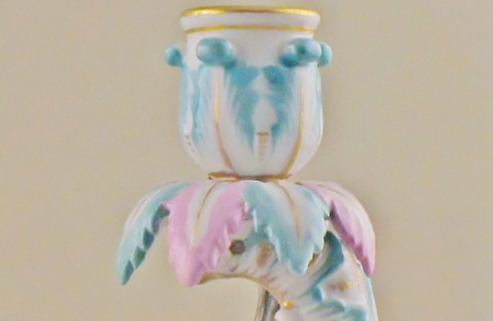 Meissen, pair of antique candlesticks. - 9