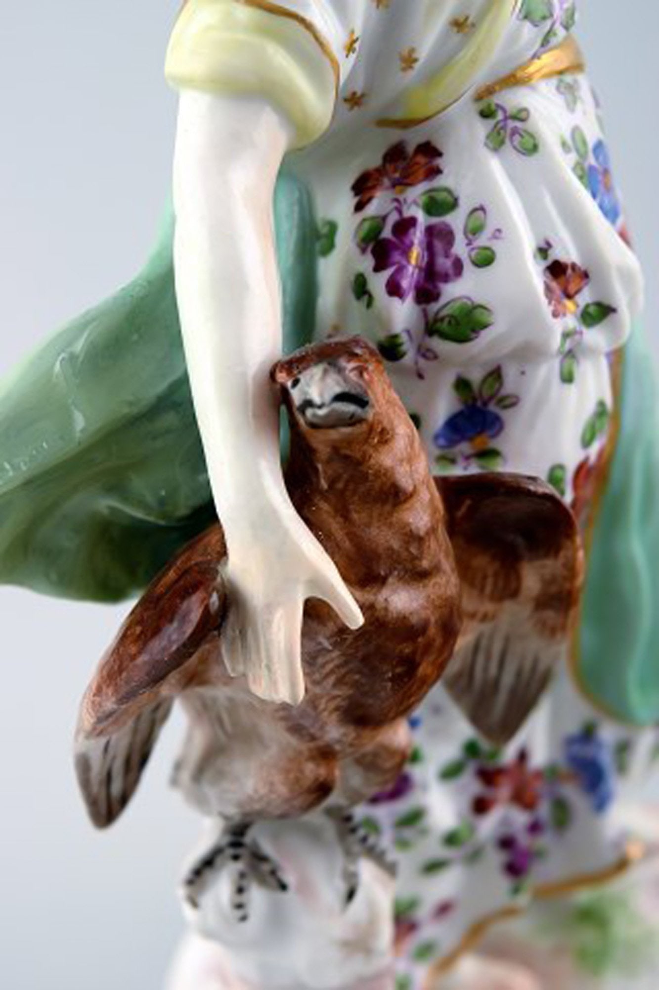 Antique porcelain figurine in Meissen style, late 19c. Overglaze. - 4