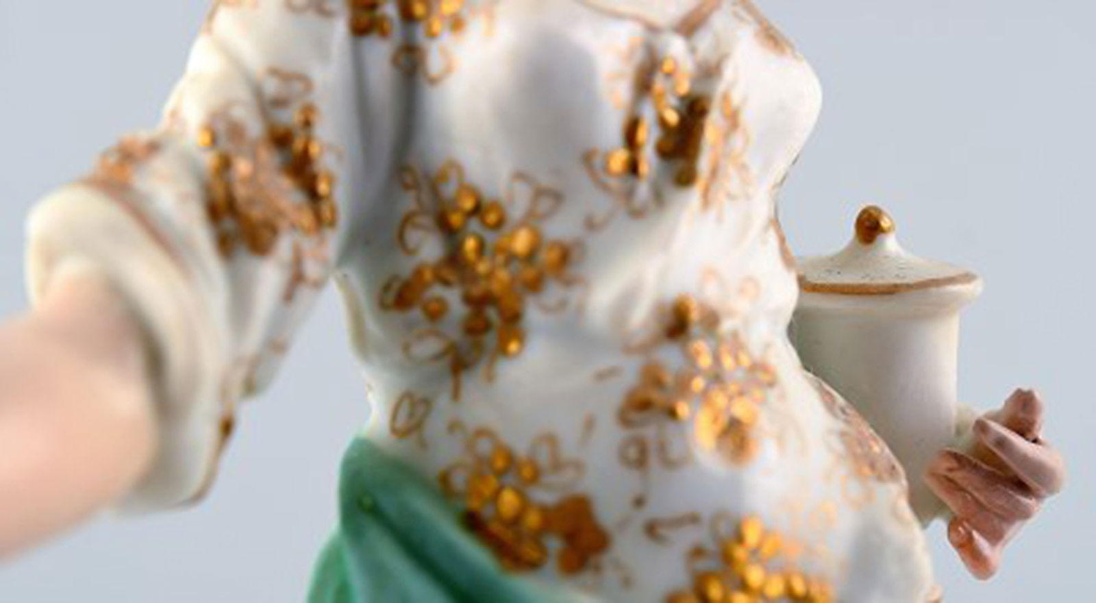 Antique porcelain figurine in Meissen style, late 19c. - 5