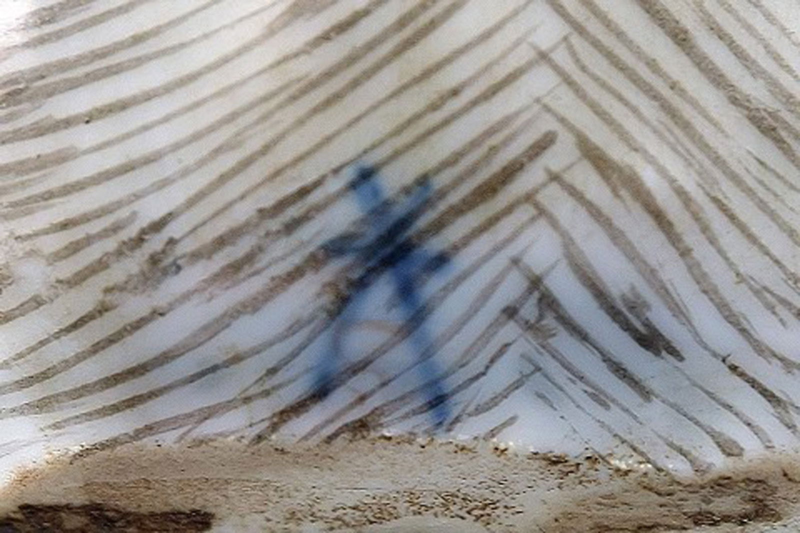 Antique porcelain figurine of standing bear, Meissen style, late 19c. - 6