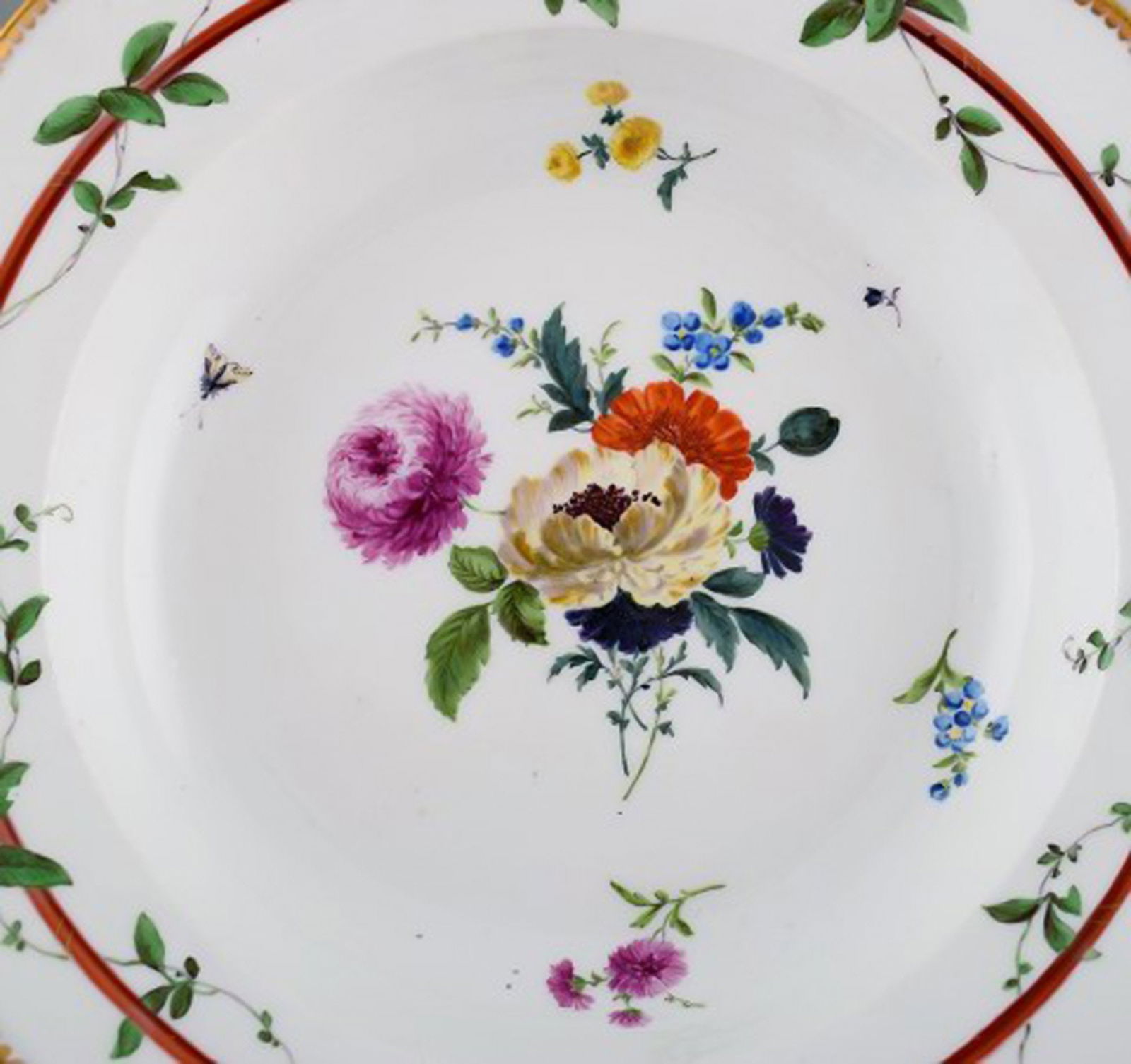 Two antique Meissen deep plates in pierced porcelain with hand-painted floral motifs. Museum - 2