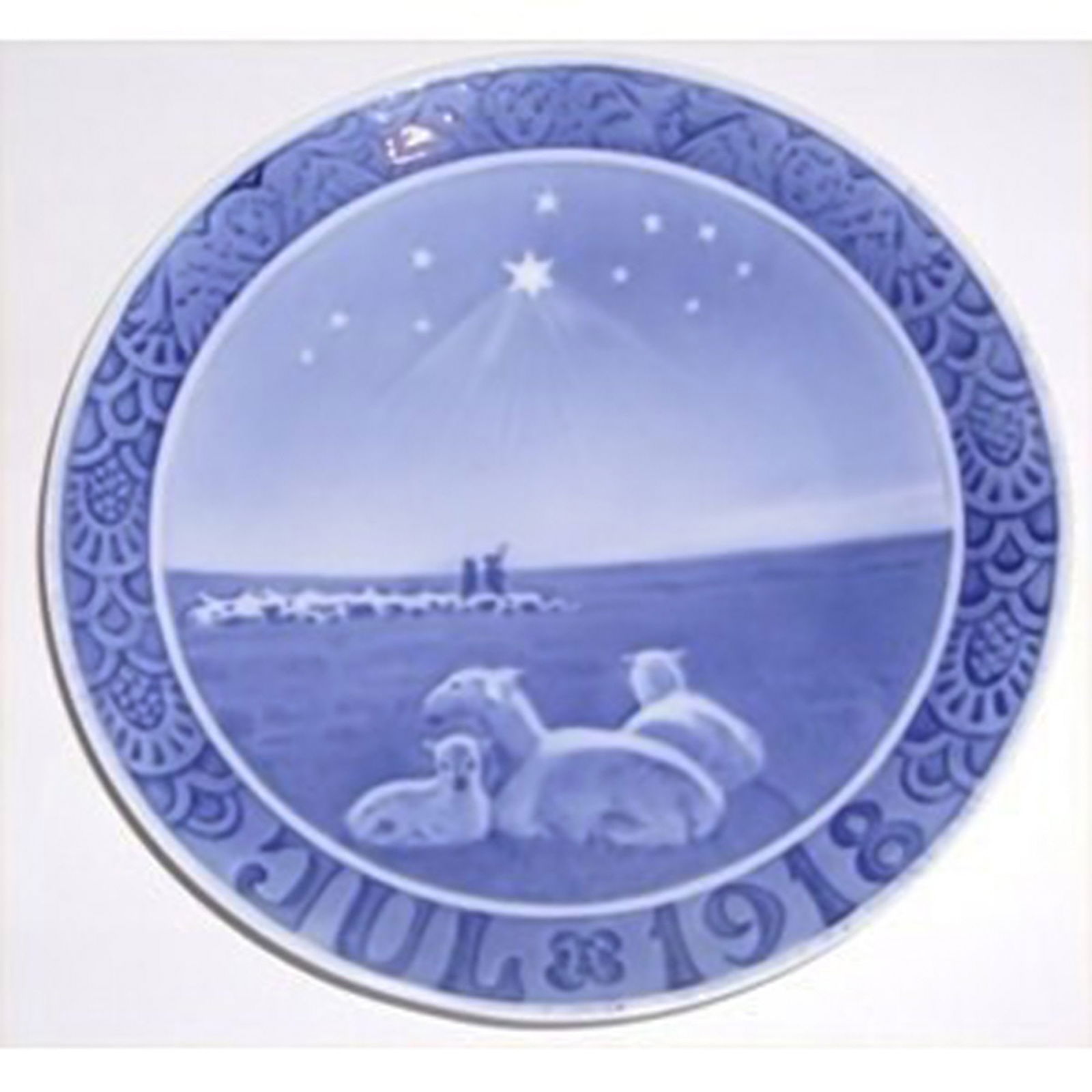 Royal Copenhagen Christmas plate 1918.: Title: Royal Copenhagen Christmas plate 1918. Description: Royal Copenhagen Christmas plate 1918. Factory first. In good condition. 17 cm. in diameter. Reserve: $42.00 Shipping:Domestic: Shipping
