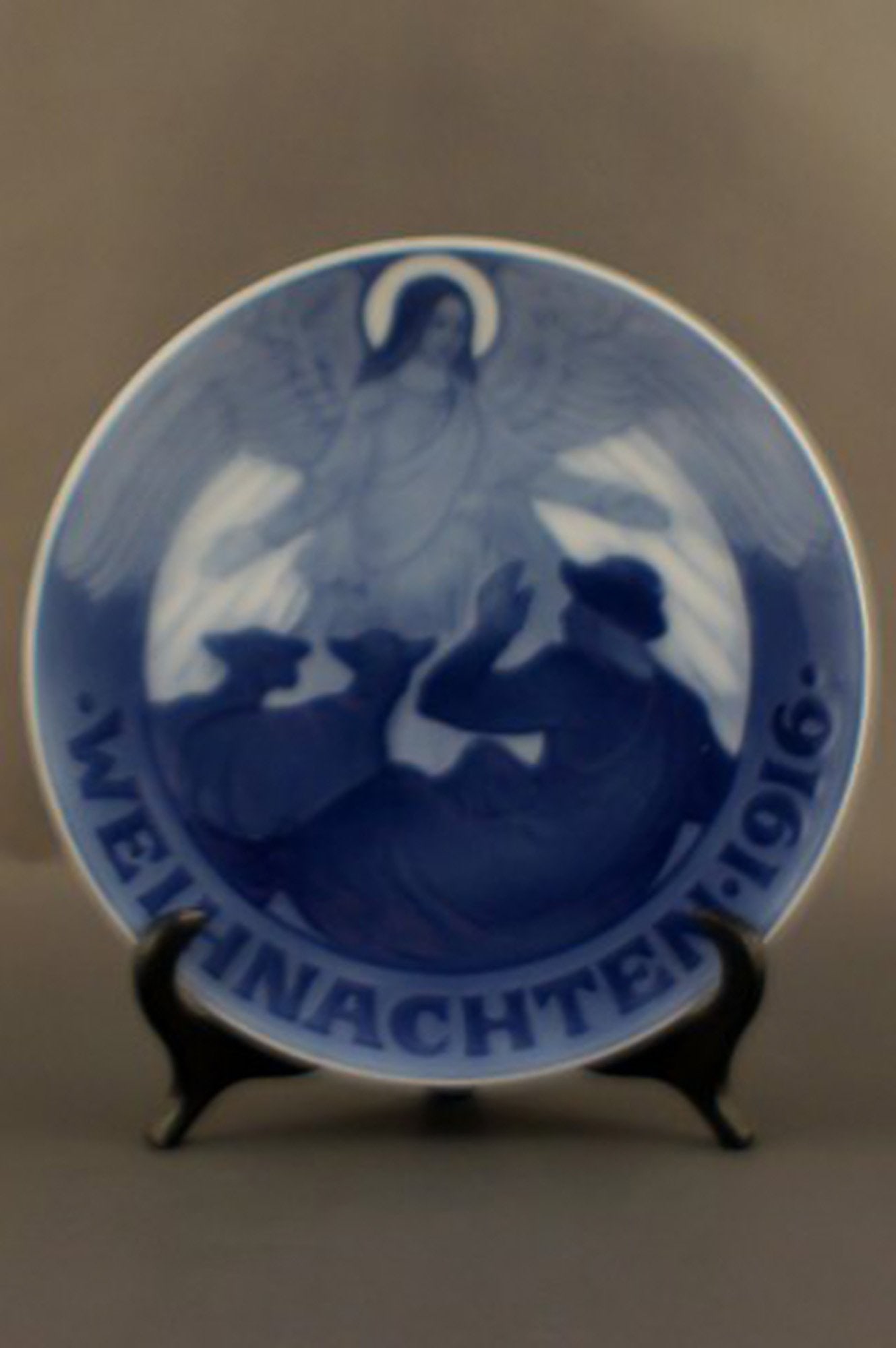 Royal Copenhagen Christmas and memorial plates. 5 pcs. in stock. - 4