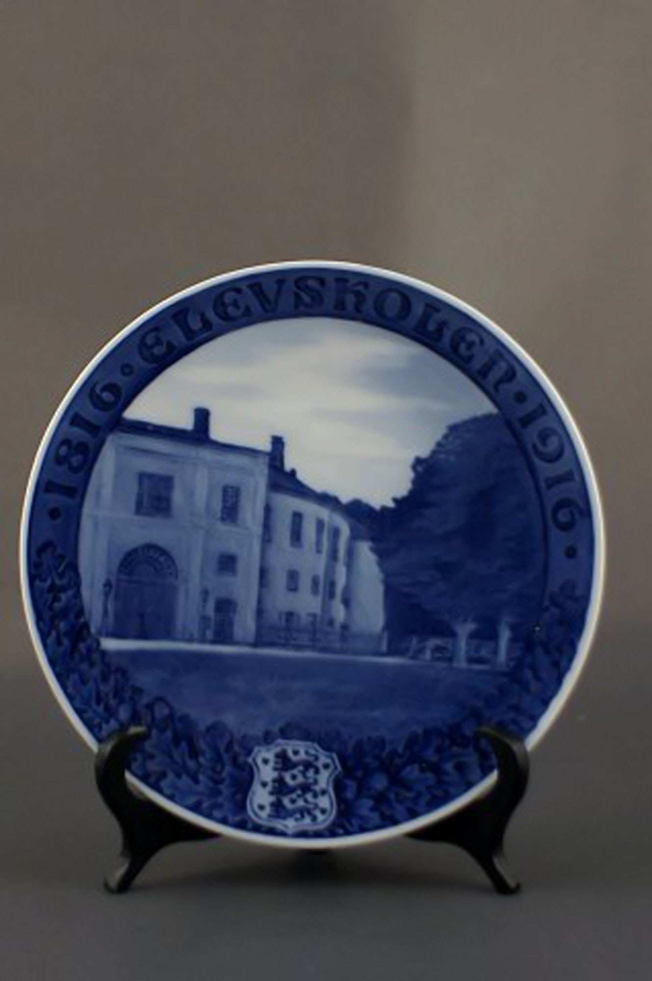 Royal Copenhagen Christmas and memorial plates. 5 pcs. in stock. - 9