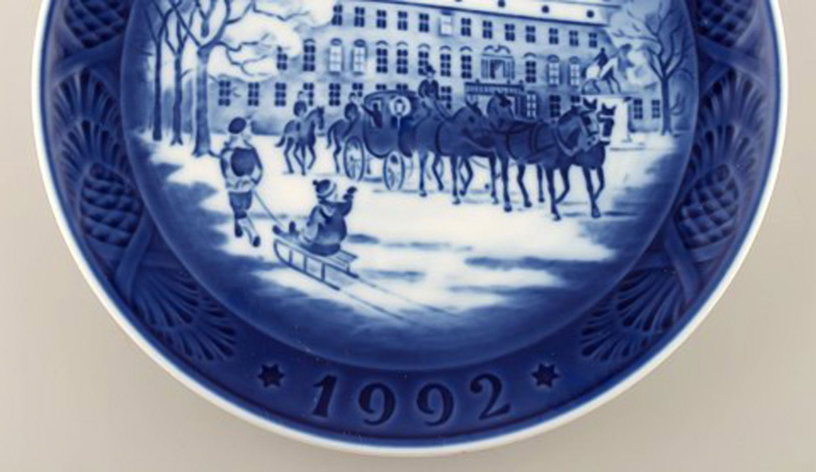 Royal Copenhagen, Christmas plate from 1992. - 3