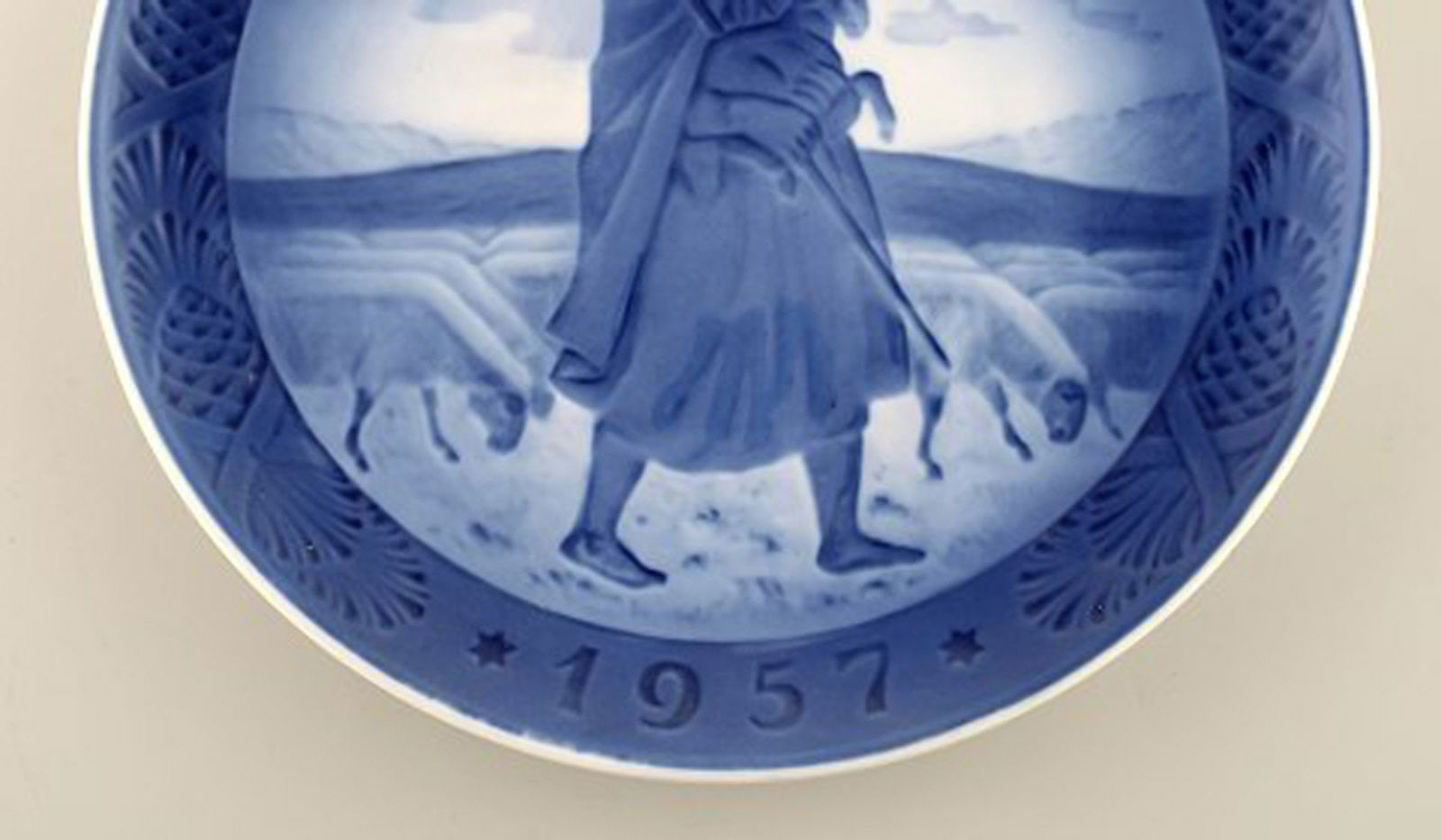 Royal Copenhagen, Christmas plate from 1957. - 3