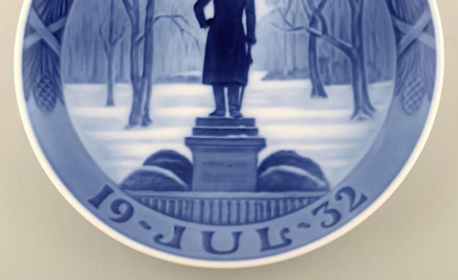 Royal Copenhagen, Christmas plate from 1932. - 3