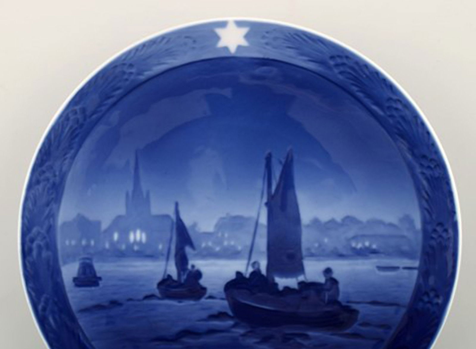 Royal Copenhagen, Christmas plate from 1930. - 2