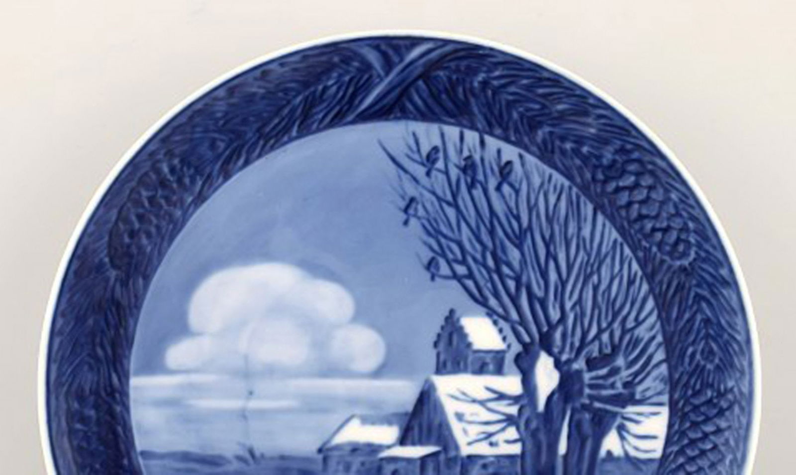 Royal Copenhagen, Christmas plate from 1923. - 2