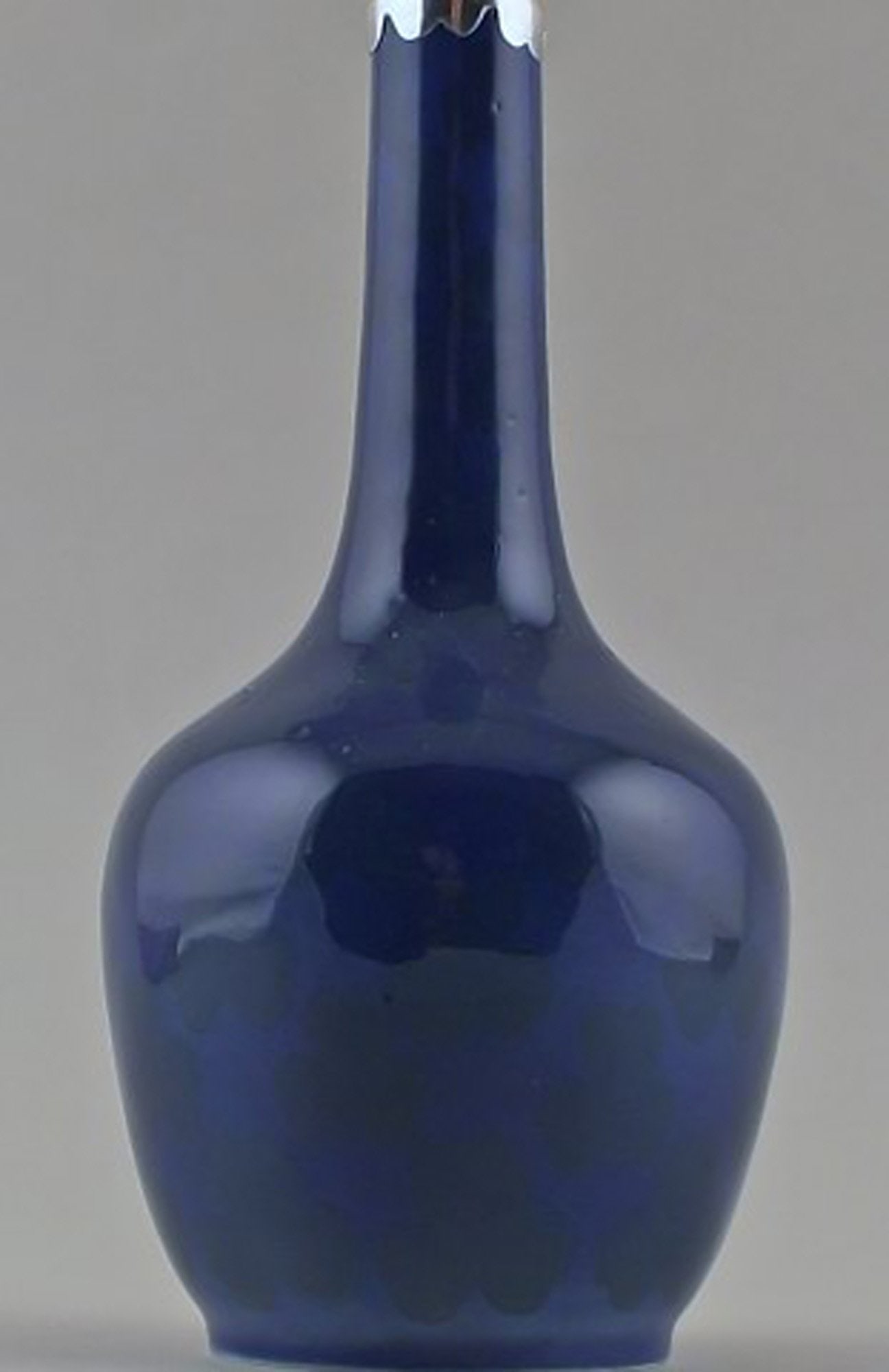 Royal Copenhagen Art Nouveau vase with silver mounting, decorated with shamrocks. - 2