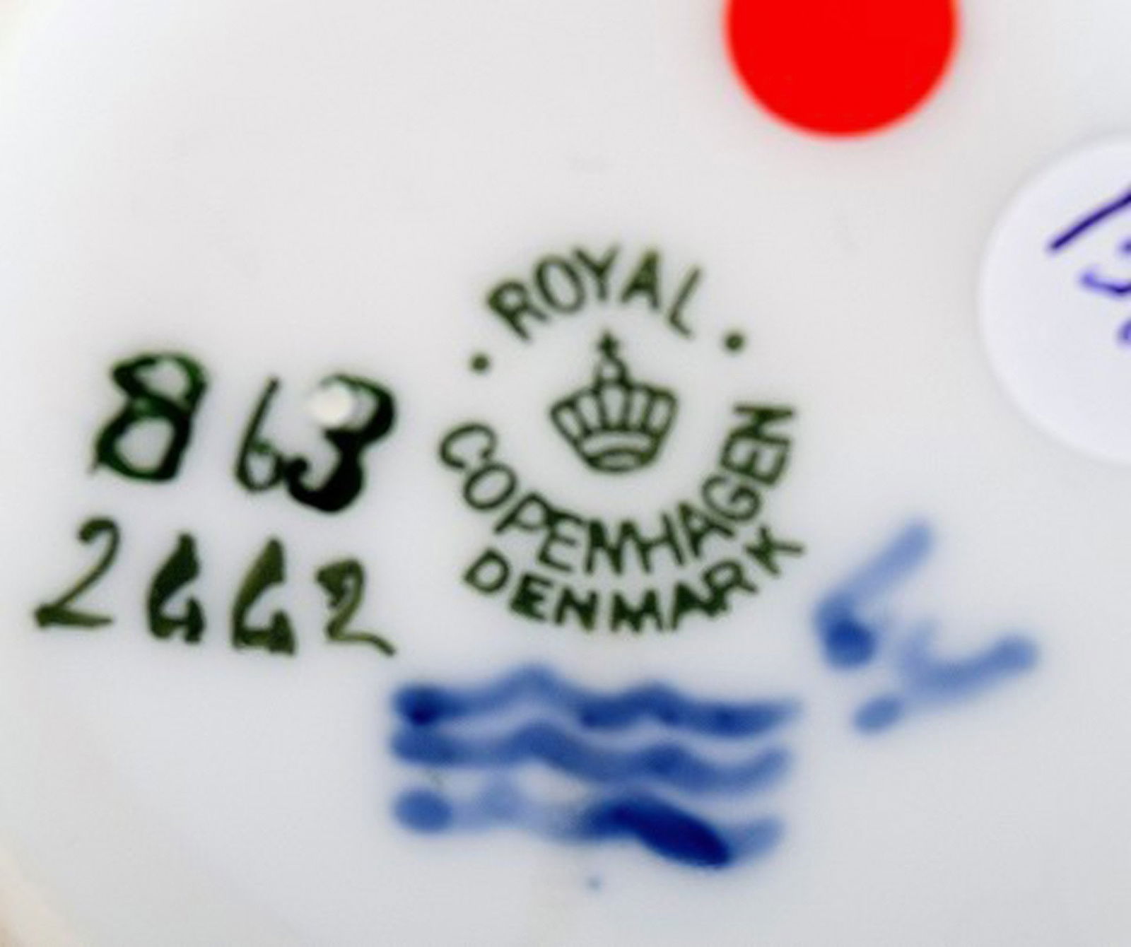 Royal Copenhagen Art Nouveau vase, decorated with flowers. - 4