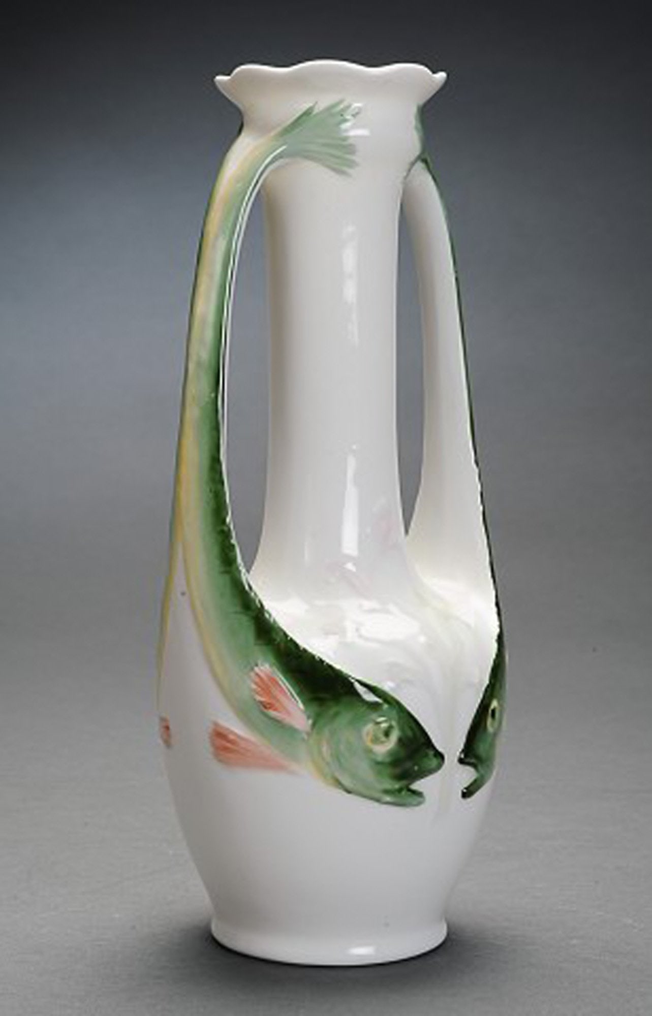 Art Nouveau porcelain vase decorated with two handles in the shape of fish. - 2
