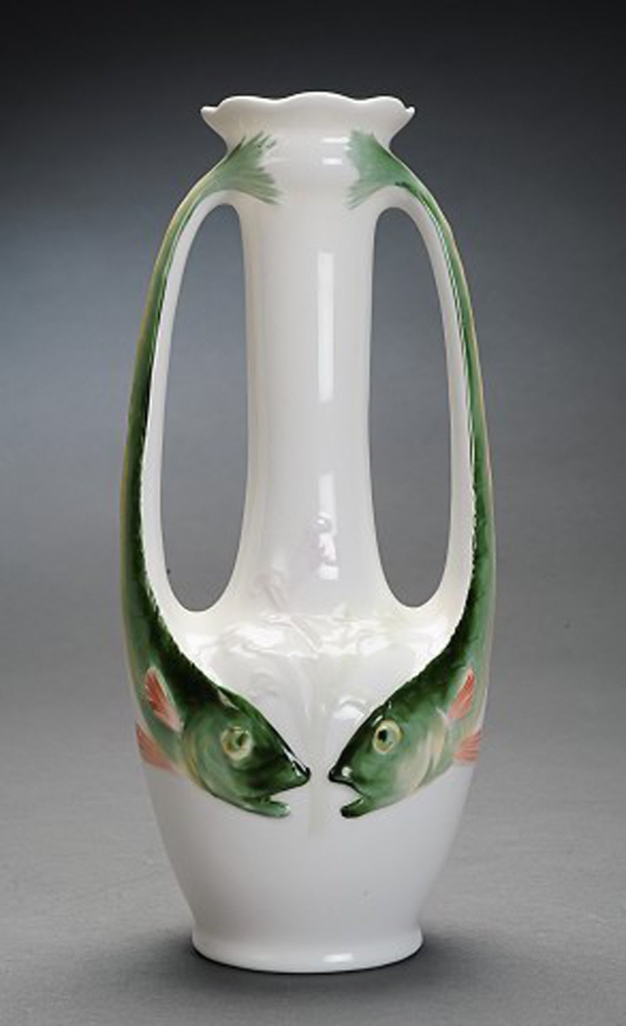 Art Nouveau porcelain vase decorated with two handles in the shape of fish. - 3