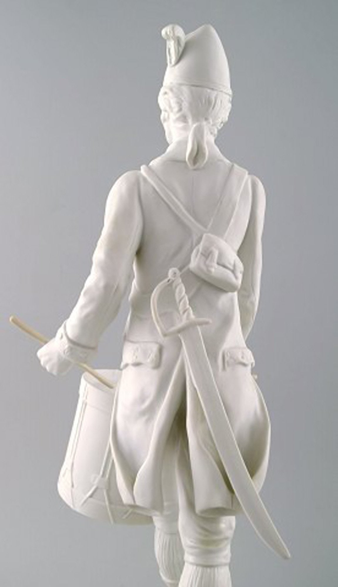 J. Bromley for B&G: "American Drummer Boy. 1st Maryland Circa 1776". A B&G bisquit figurine. - 6