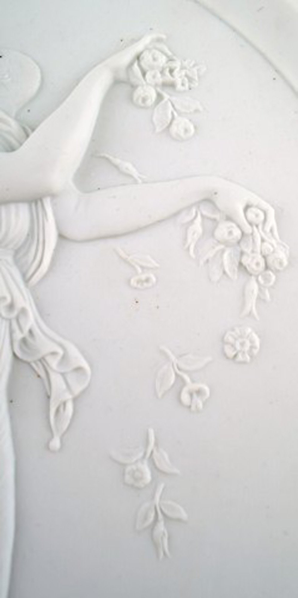 B&G (Bing & Grondahl) biscuit plate by Thorvaldsen, app. 1880. - 5