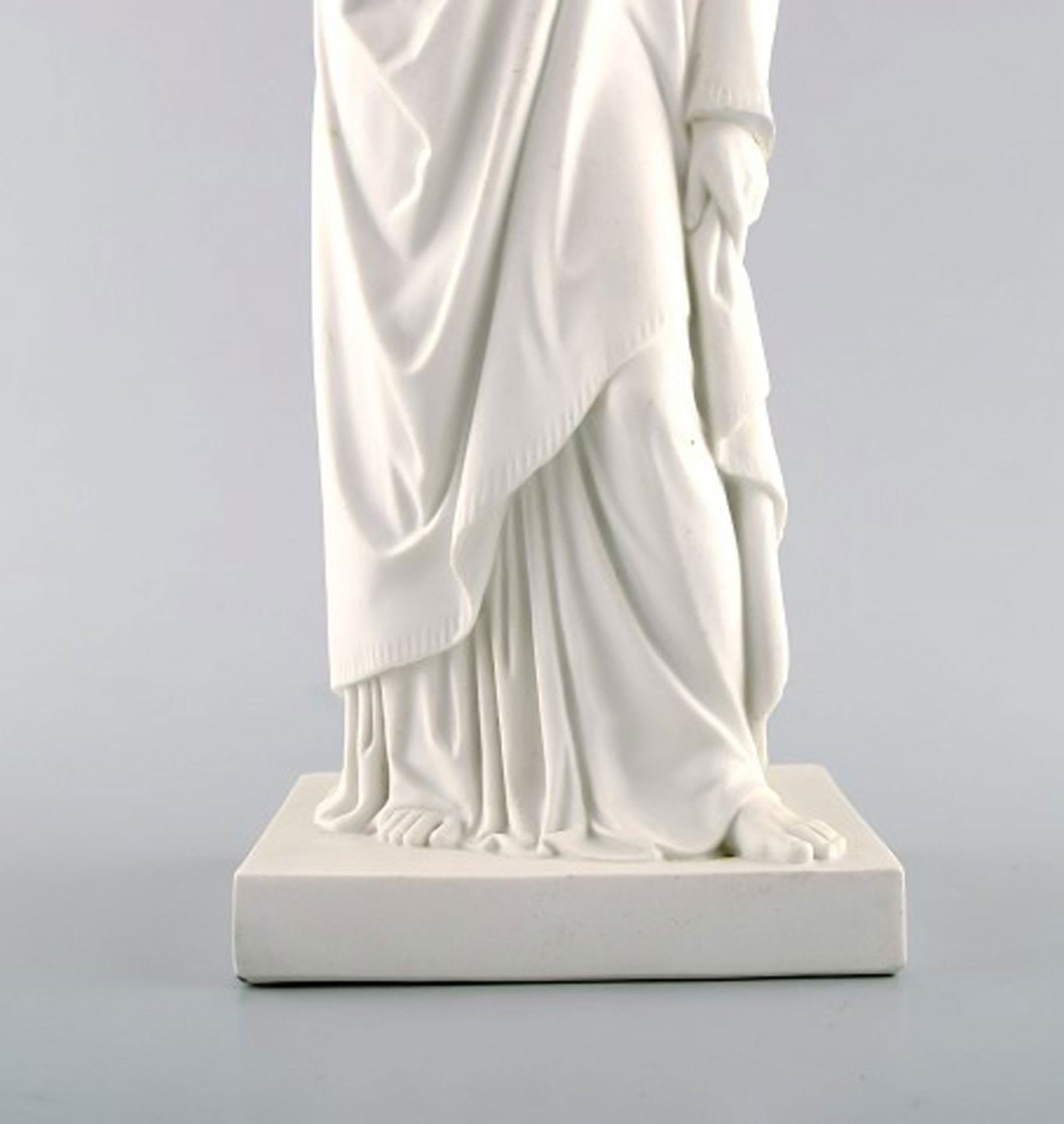 Antique and rare Royal Copenhagen sculpture in biscuit. Sculpture after Thorvaldsen. Ca. 1870. - 4