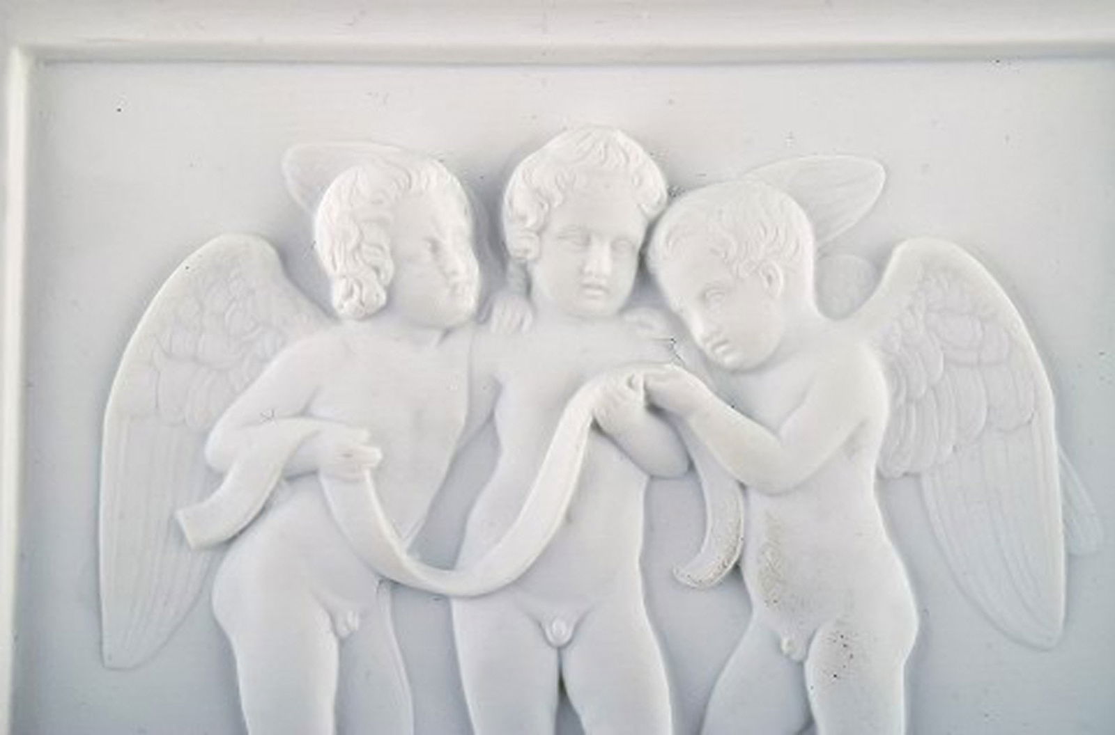 Royal Copenhagen after Thorvaldsen. Antique rare biscuit plaque. Three angel boys. 1870's. - 2