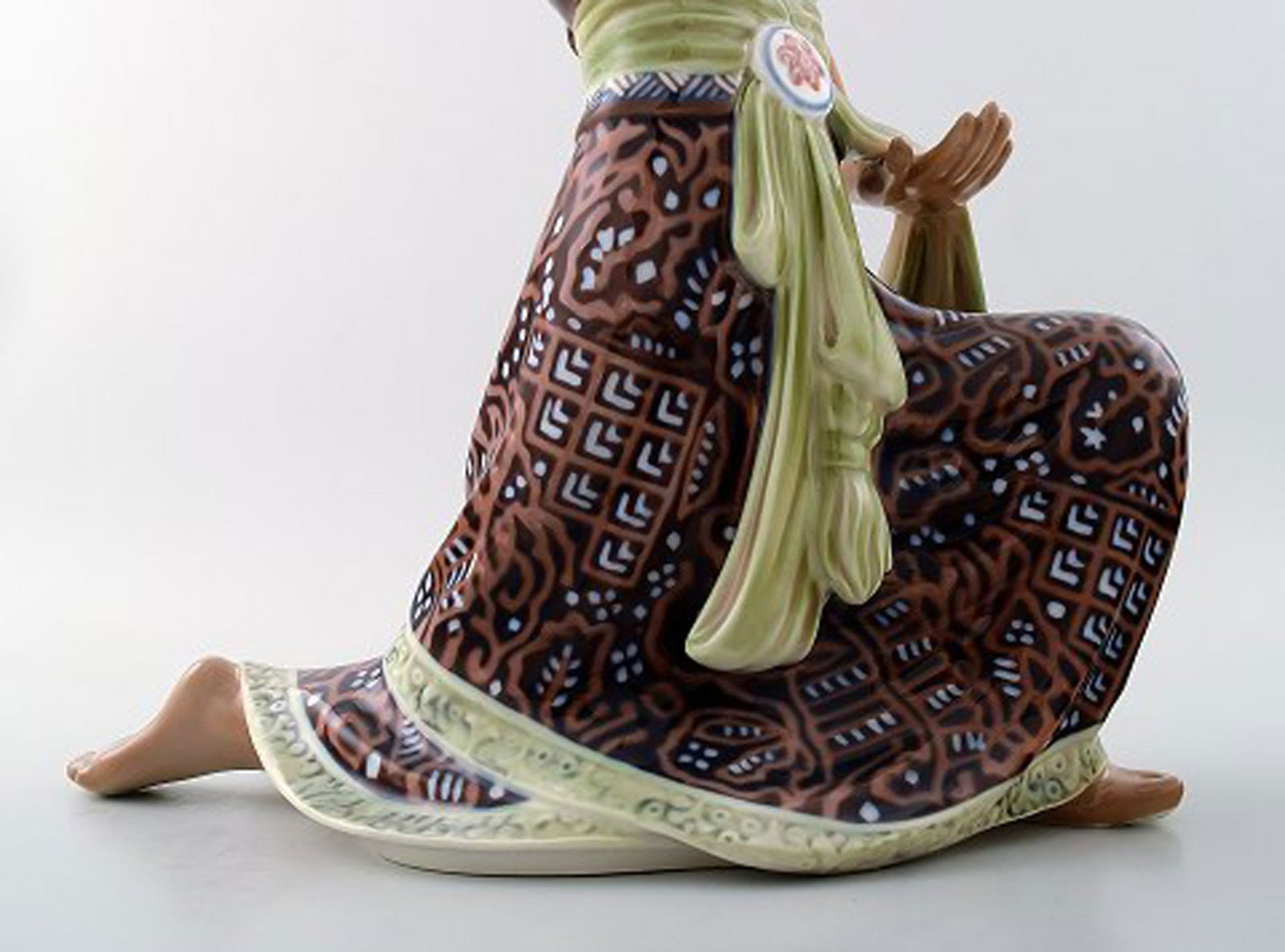 Rare Dahl Jensen, Denmark, dancer 1208 Oriental figure Sumatra dancer - 4