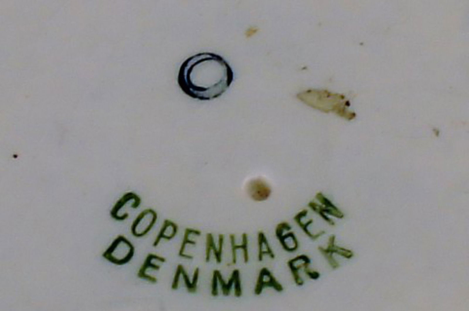 Aluminia child day year-plates. - 4