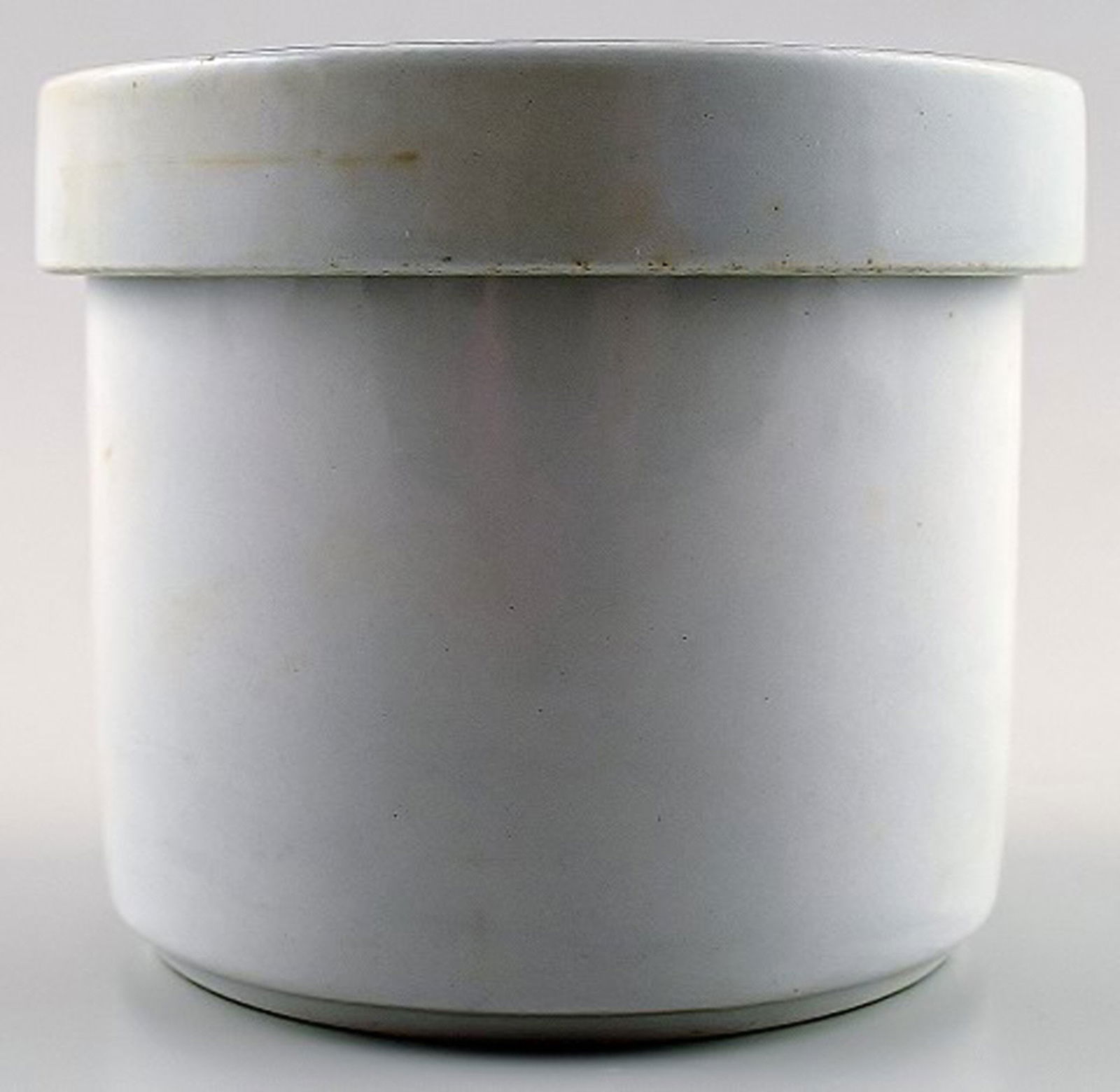 Butter Bowl / lidded honey/jam jar. Aluminia/Royal Copenhagen blue line, earthenware. - 2