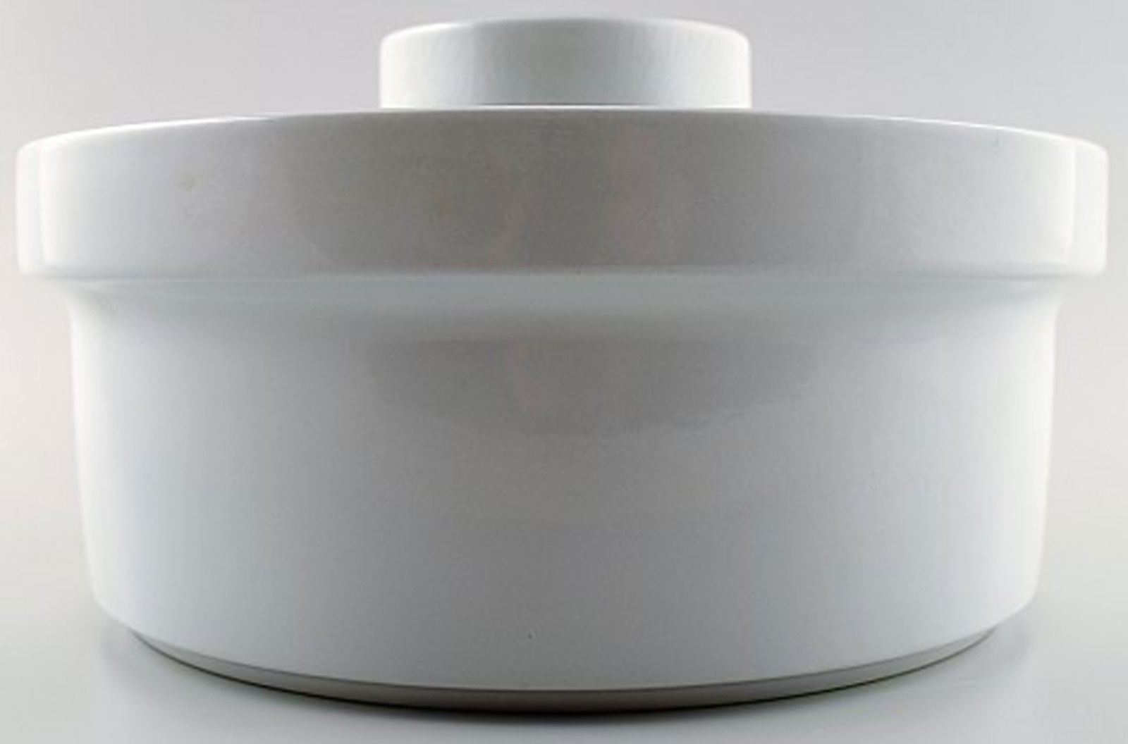 Covered Bowl / Tureen / bowl with lid. Aluminia/Royal Copenhagen blue line, earthenware. - 3